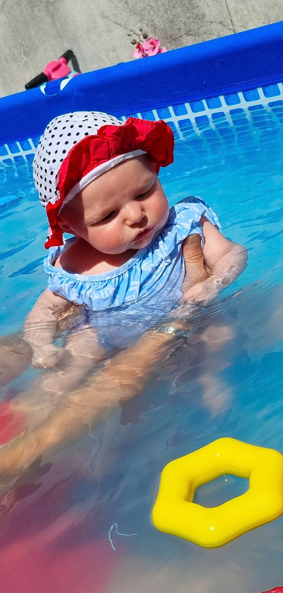 Lyhana a rejoint le concours — aidez-le/la à gagner de superbes lots ! aqua, azure, baby, baby_products, baby_toddler_clothing, bathing, blue, cap, child, electric_blue, fun, happy, headwear, leisure, person, personal_protective_equipment, recreation, red, swimmer, swimming_pool