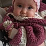 Luna a rejoint le concours — aidez-le/la à gagner de superbes lots ! baby, child, clothing, cozy, crocheted_blanket, crocheted_hat, cute, eyes, face, hand, holding, indoor, newborn, person, pink, portrait, soft, sparkly, warm, white