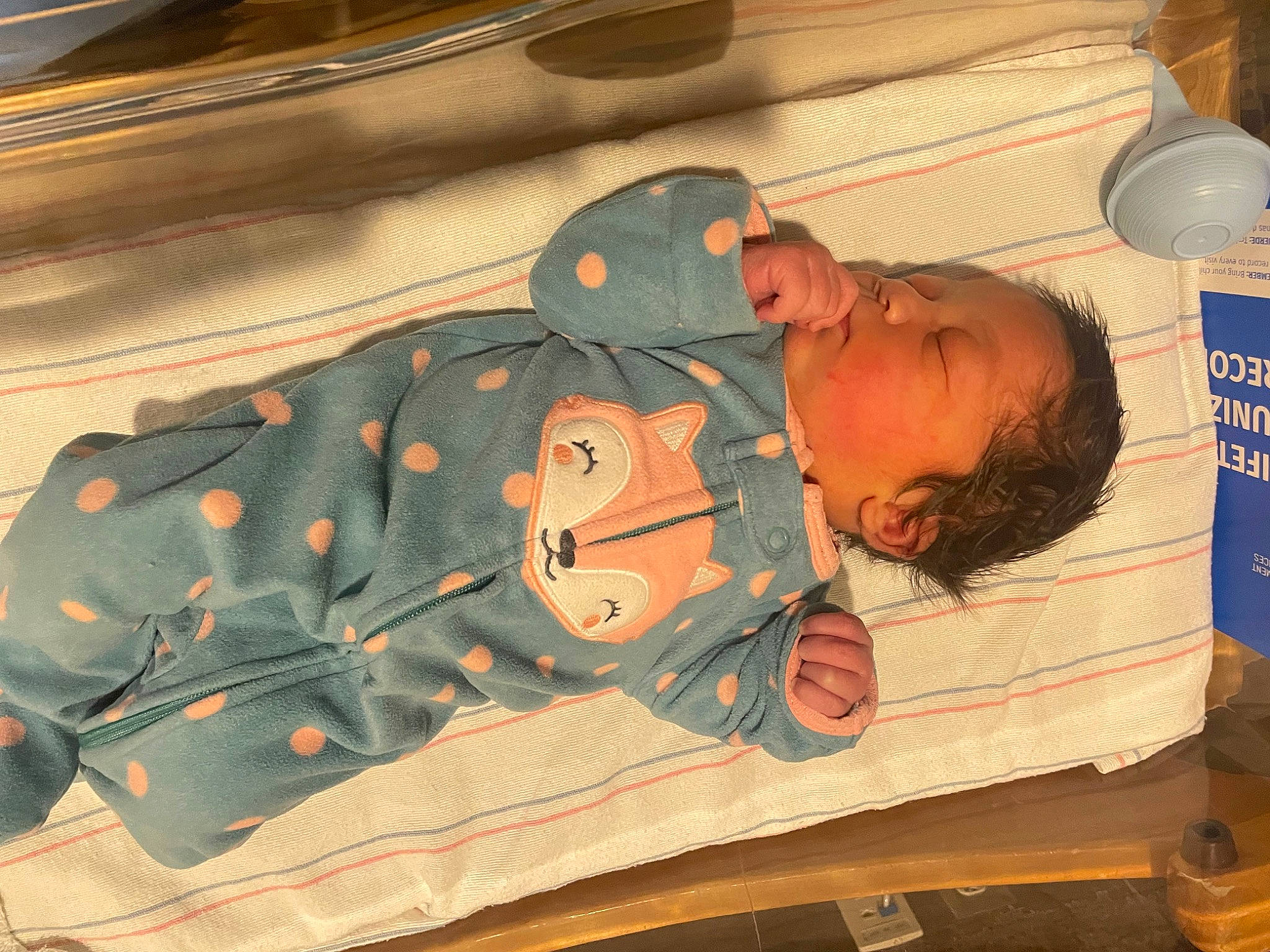 Zaliyah is registered to the contest to win money with this photo: baby, baby_products, baby_safety, baby_toddler_clothing, bedtime, carmine, child, comfort, hospital, infant_bed, linens, medical_equipment, nap, pattern, person, room, sleep, toddler, wood