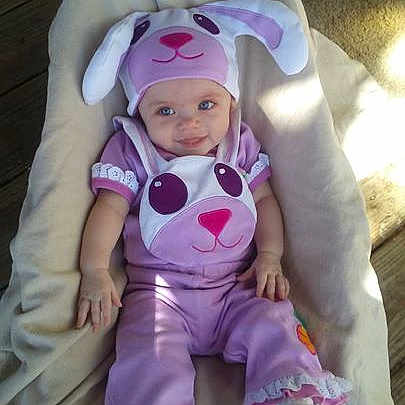 Miyah is registered to the contest to win money with this photo: