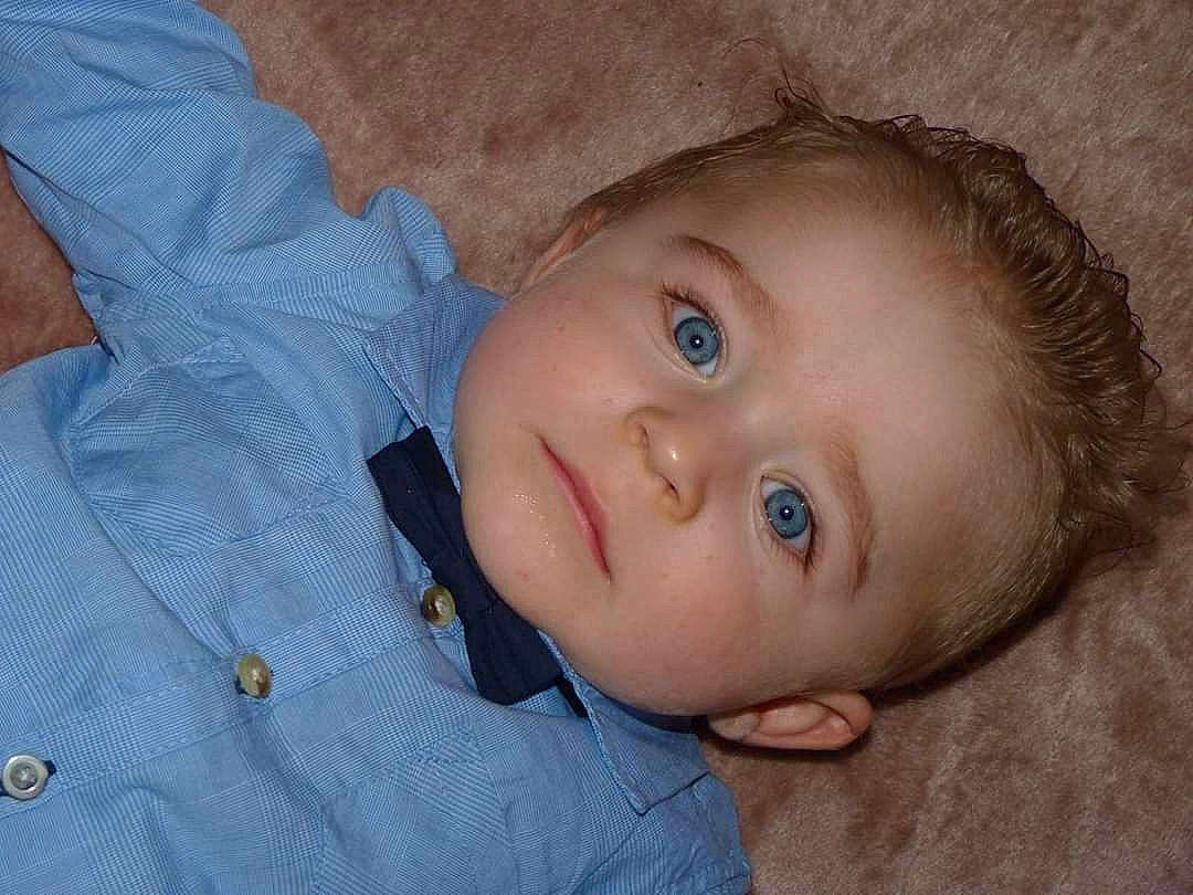 Jaylen participe au concours pour gagner de l'argent avec cette photo : baby, cheek, child, chin, close_up, ear, eye, eyebrow, face, forehead, head, iris, lip, mouth, nose, organ, person, portrait_photography, skin, smile