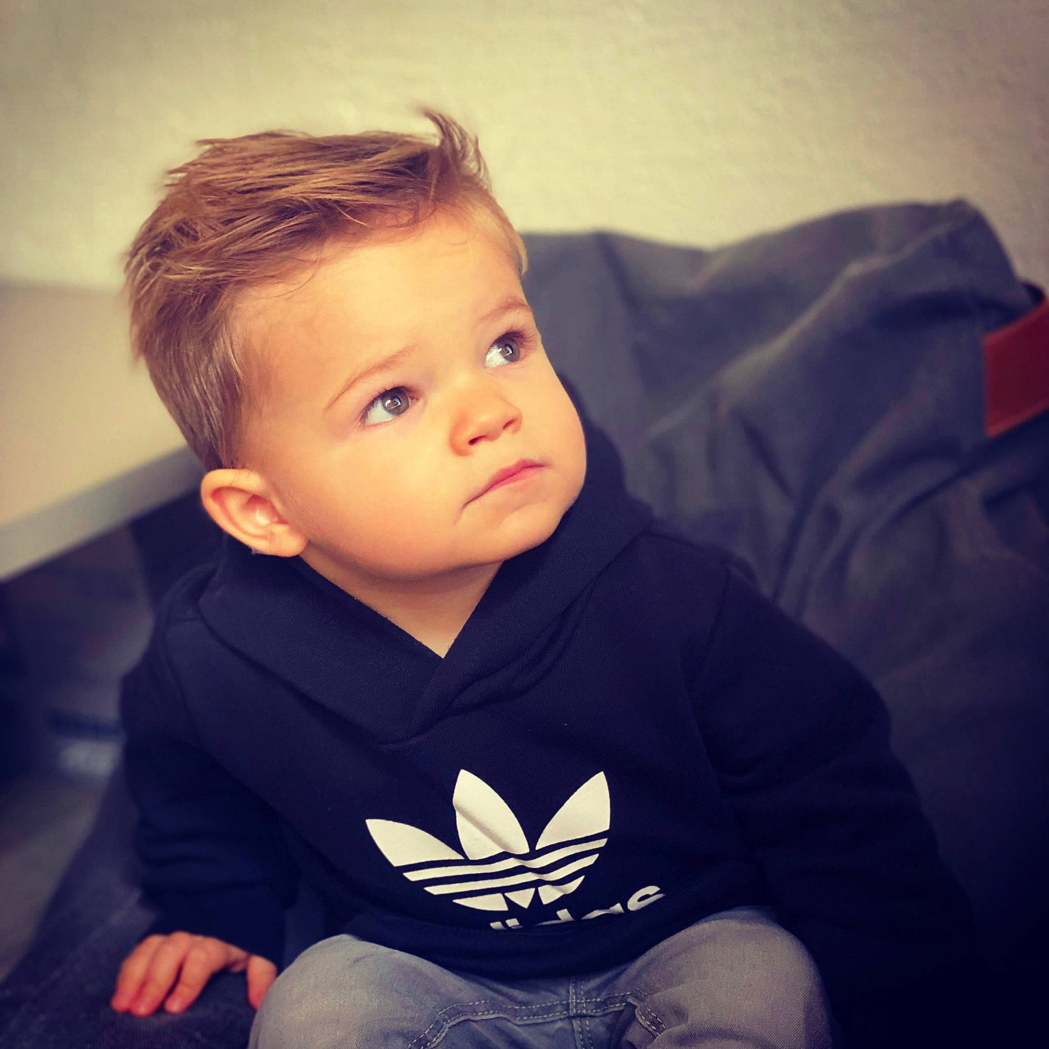 Yael participe au concours pour gagner de l'argent avec cette photo : beauty, cheek, child, chin, cool, eye, eyebrow, face, forehead, hair, hairstyle, head, lip, male, nose, organ, outerwear, person, skin, sky