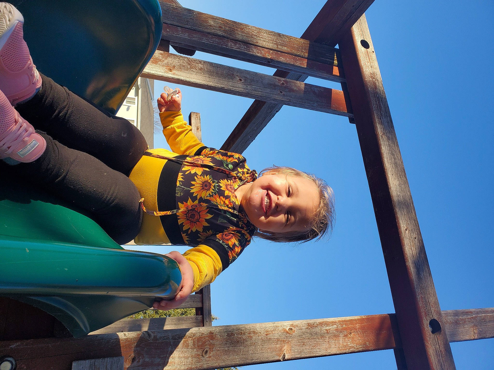 Nevaeh is registered to the contest to win money with this photo: joy, leisure, person