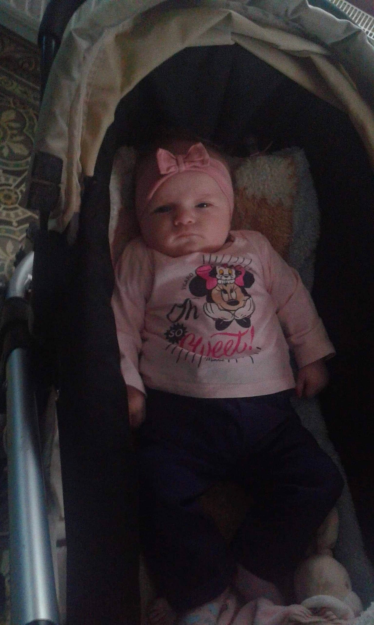 Emma a rejoint le concours — aidez-le/la à gagner de superbes lots ! child, cool, eye, fun, girl, head, infant, mouth, organ, person, product, toddler