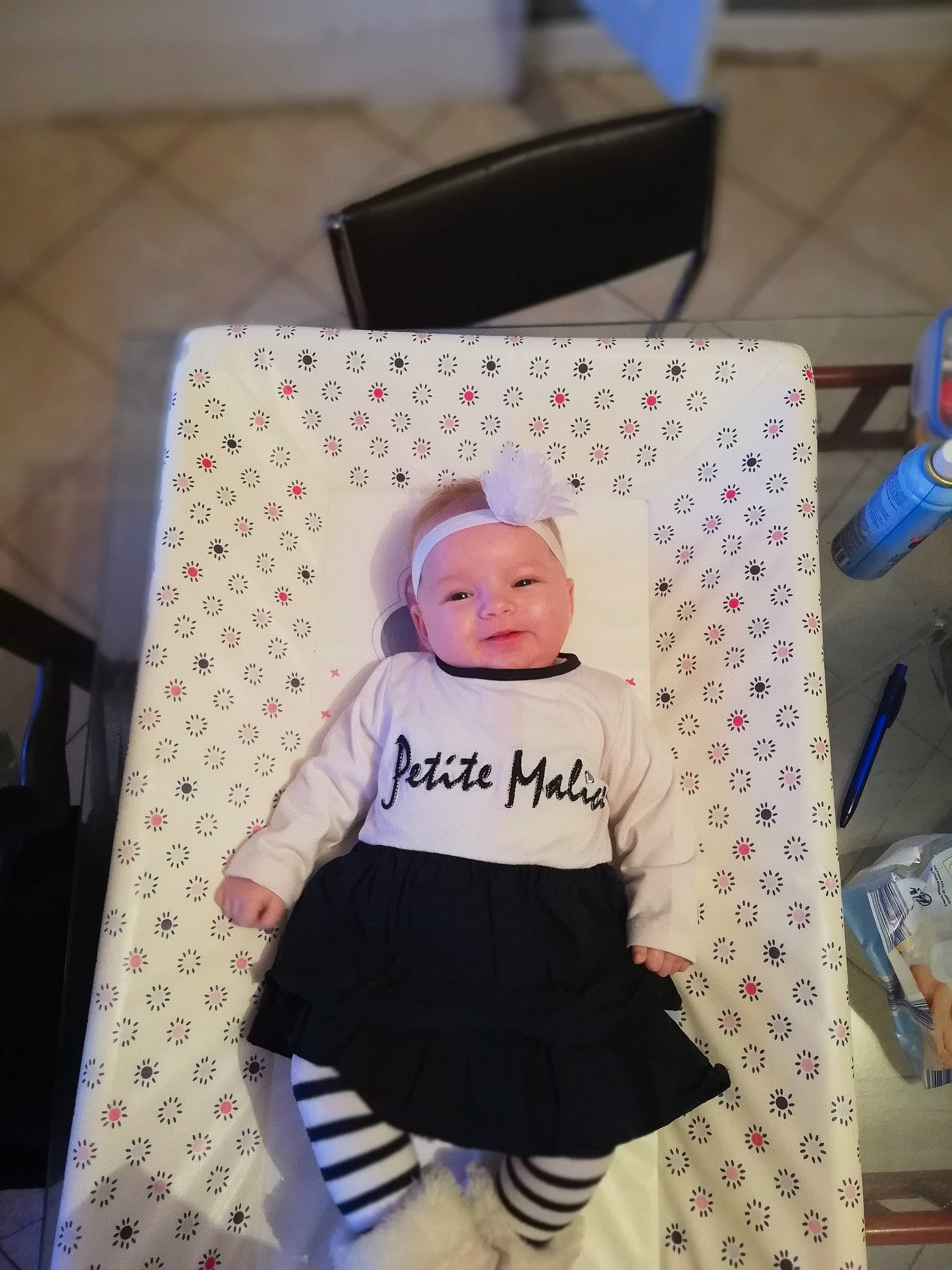 Emma a rejoint le concours — aidez-le/la à gagner de superbes lots ! baby_products, child, day, design, fun, girl, infant, material, pattern, person, pink, product, textile, toddler