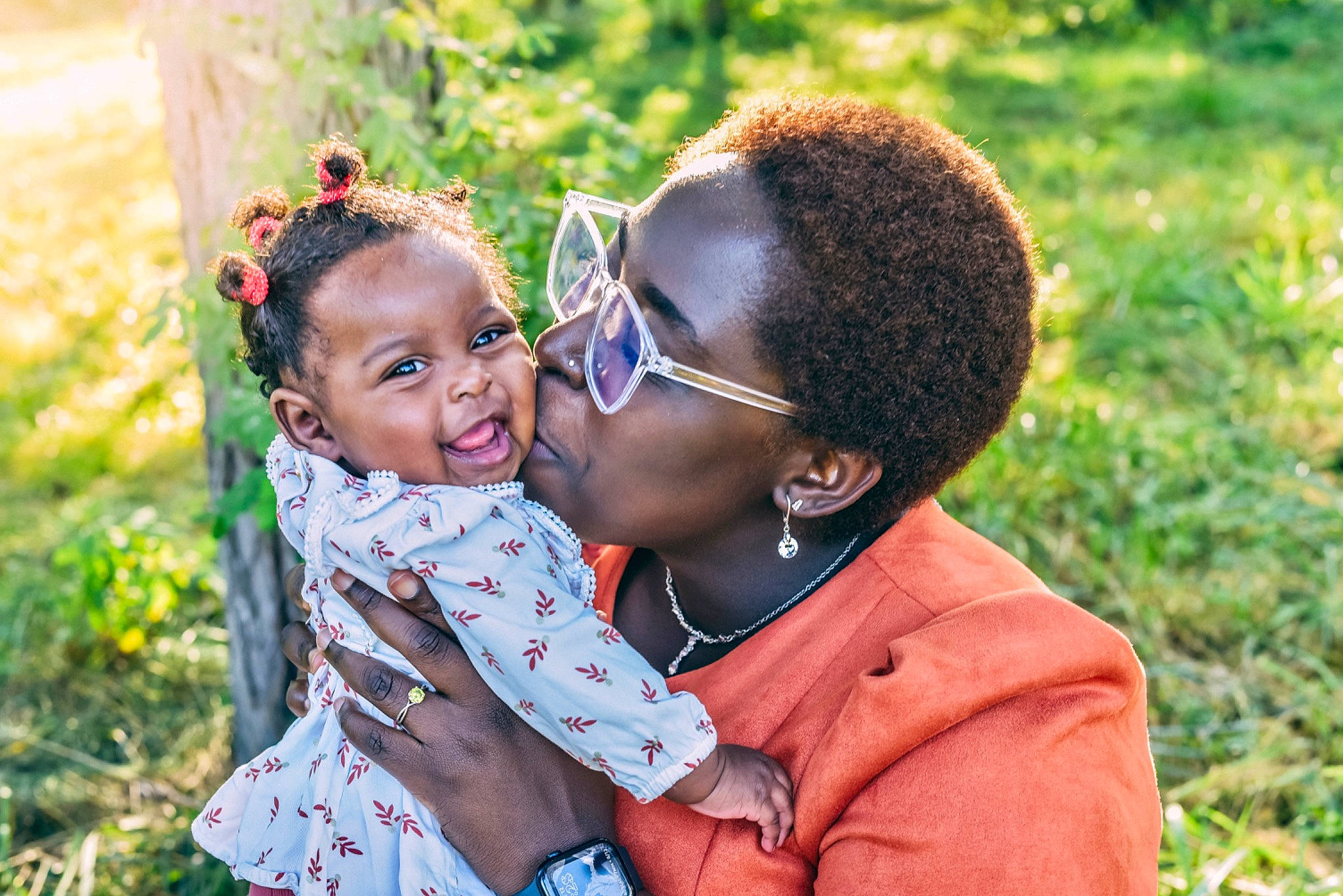 Julianne joined the competition — help win amazing prizes! baby, child, event, eyewear, fun, gesture, grass, grass_family, happy, hug, kiss, leisure, love, people_in_nature, person, plant, recreation, smile, toddler, tradition