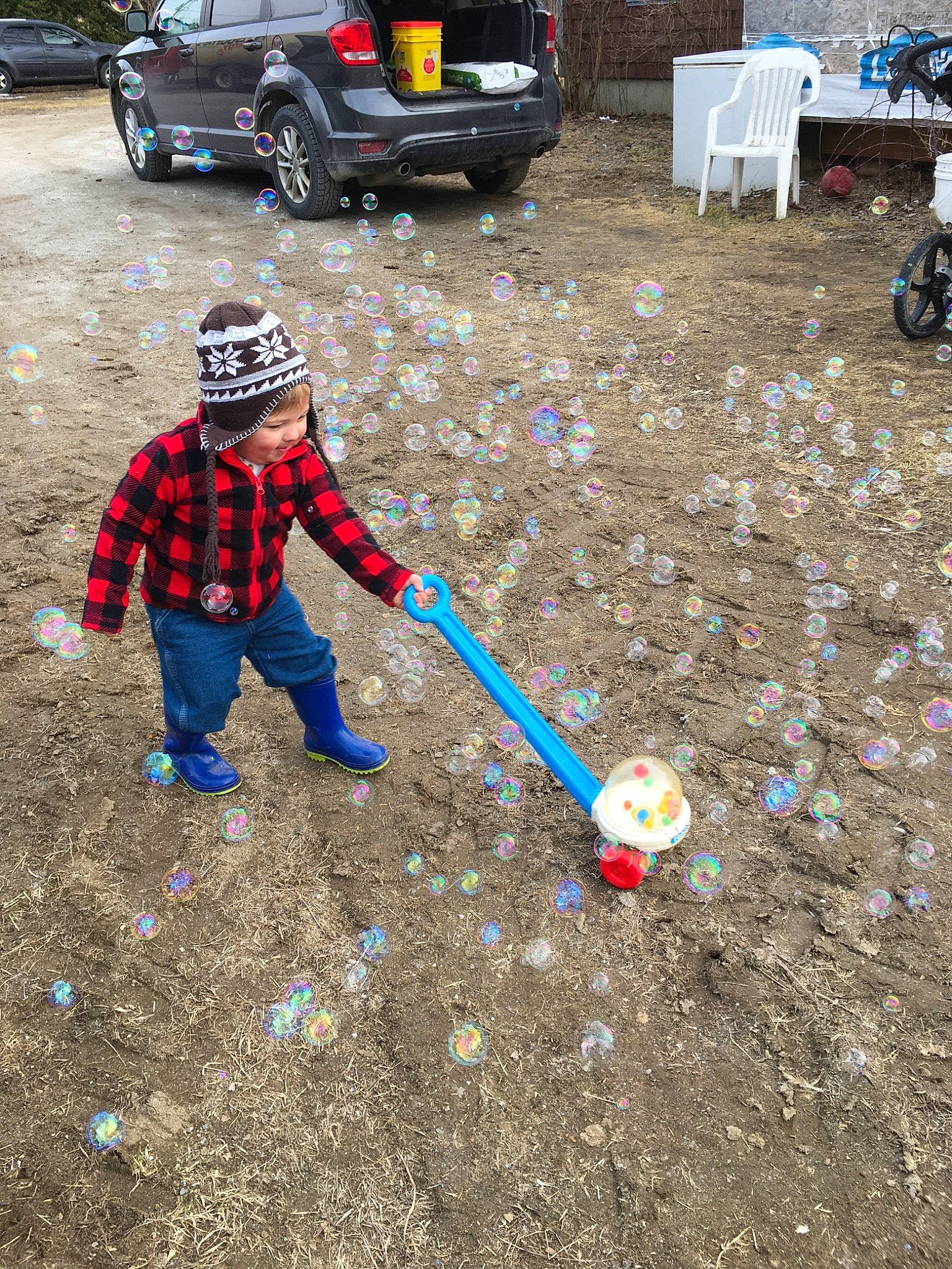 Jayce Ryan is registered to the contest to win money with this photo: car, city_car, fun, games, person, play, soil, tree, vehicle