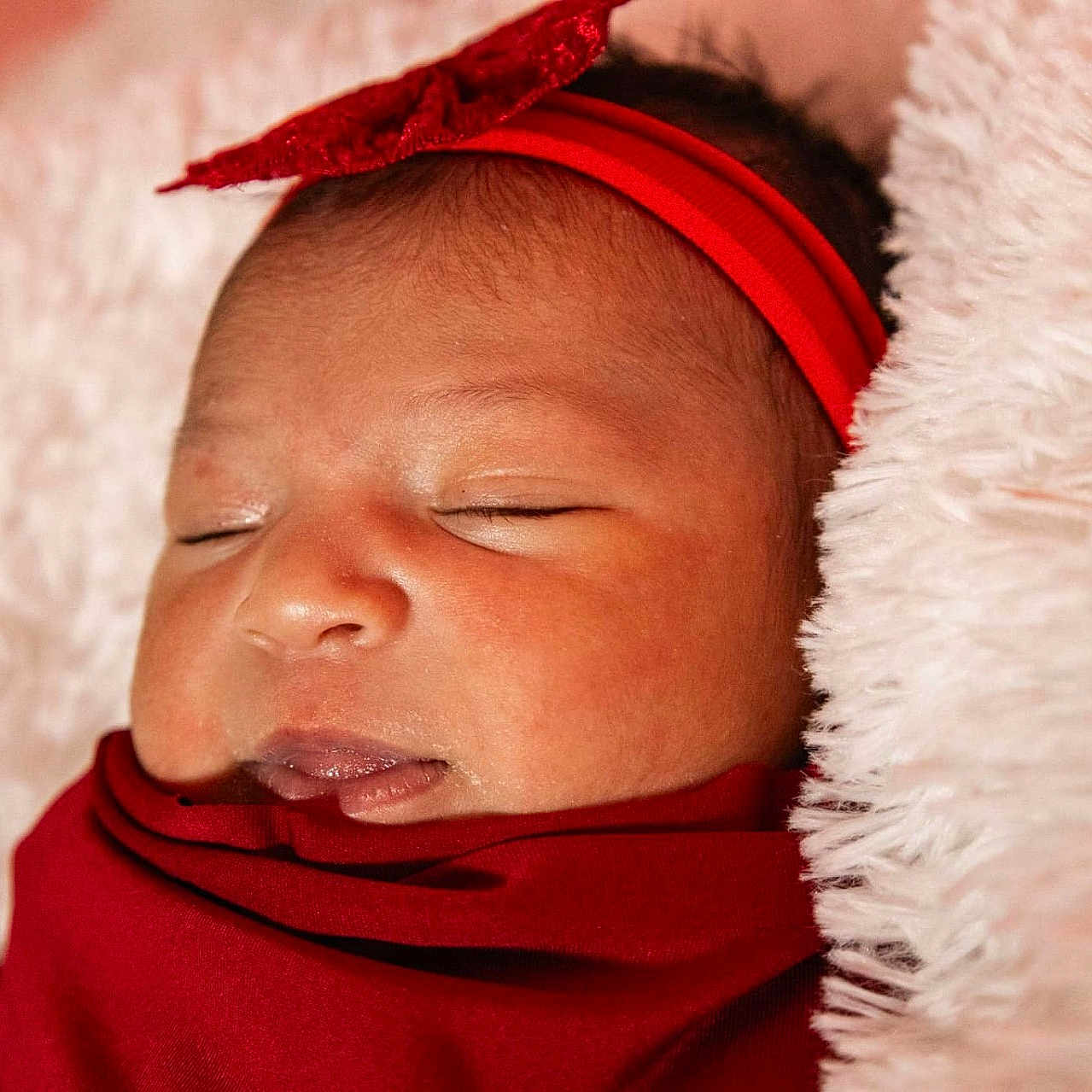 Eliana is registered to the contest to win money with this photo: accessories, baby, blanket, bodypart, bonnet, clothing, cushion, face, finger, hand, hat, head, homedecor, hood, newborn, person, photography, portrait, sleeping, yawning