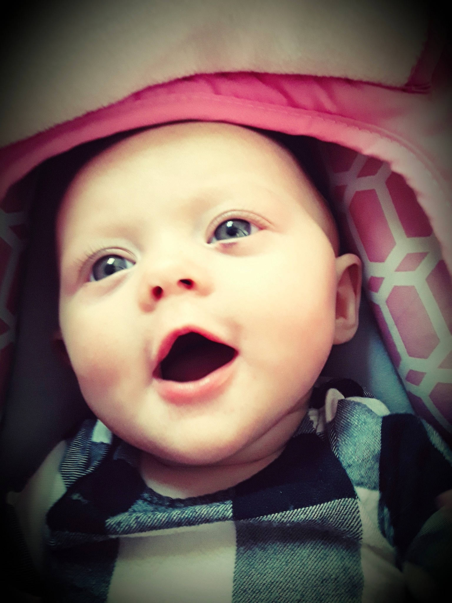 Layleigh is registered to the contest to win money with this photo: cheek, child, chin, cool, eye, eyebrow, face, facial_expression, forehead, fun, head, lip, mouth, nose, organ, person, pink, skin, smile, toddler