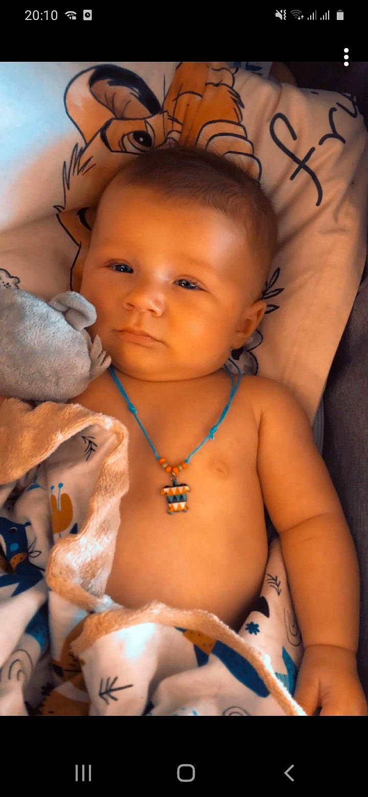 Maylone a rejoint le concours — aidez-le/la à gagner de superbes lots ! baby, cheek, chin, ear, eye, eyebrow, eyelash, hair, hand, head, human_body, lip, mouth, muscle, neck, nose, organ, person, skin, smile