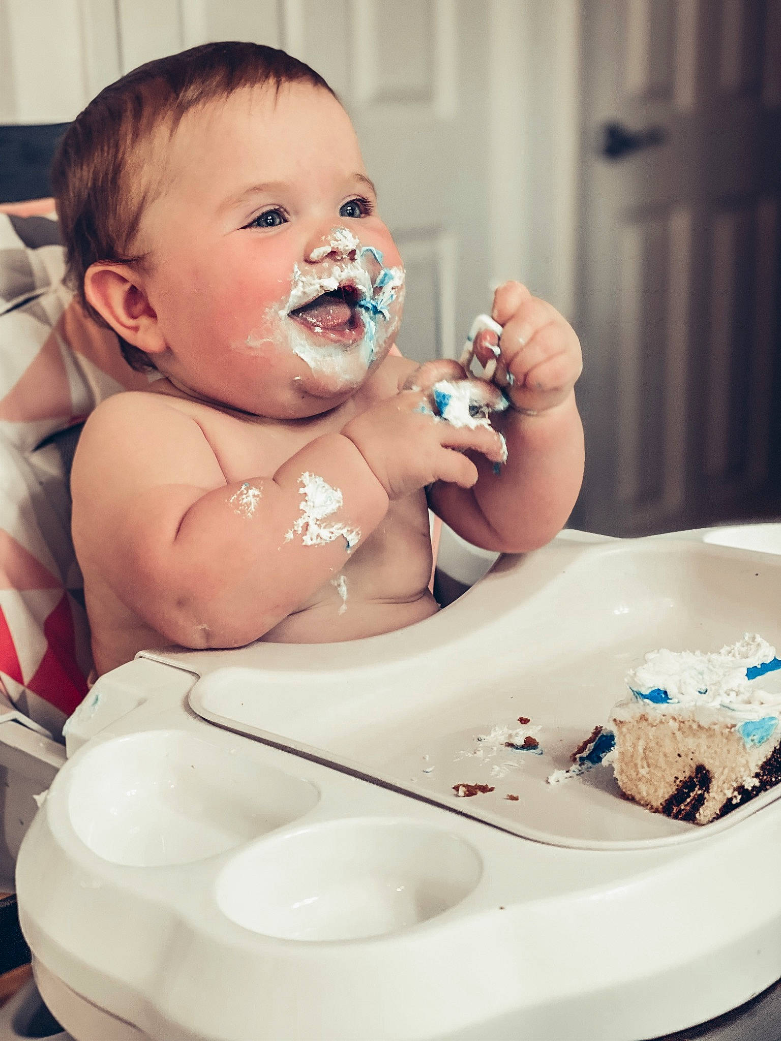 Echo is registered to the contest to win money with this photo: baby, baby_bathing, baby_food, bathing, child, comfort_food, eating, food, person, toddler, water