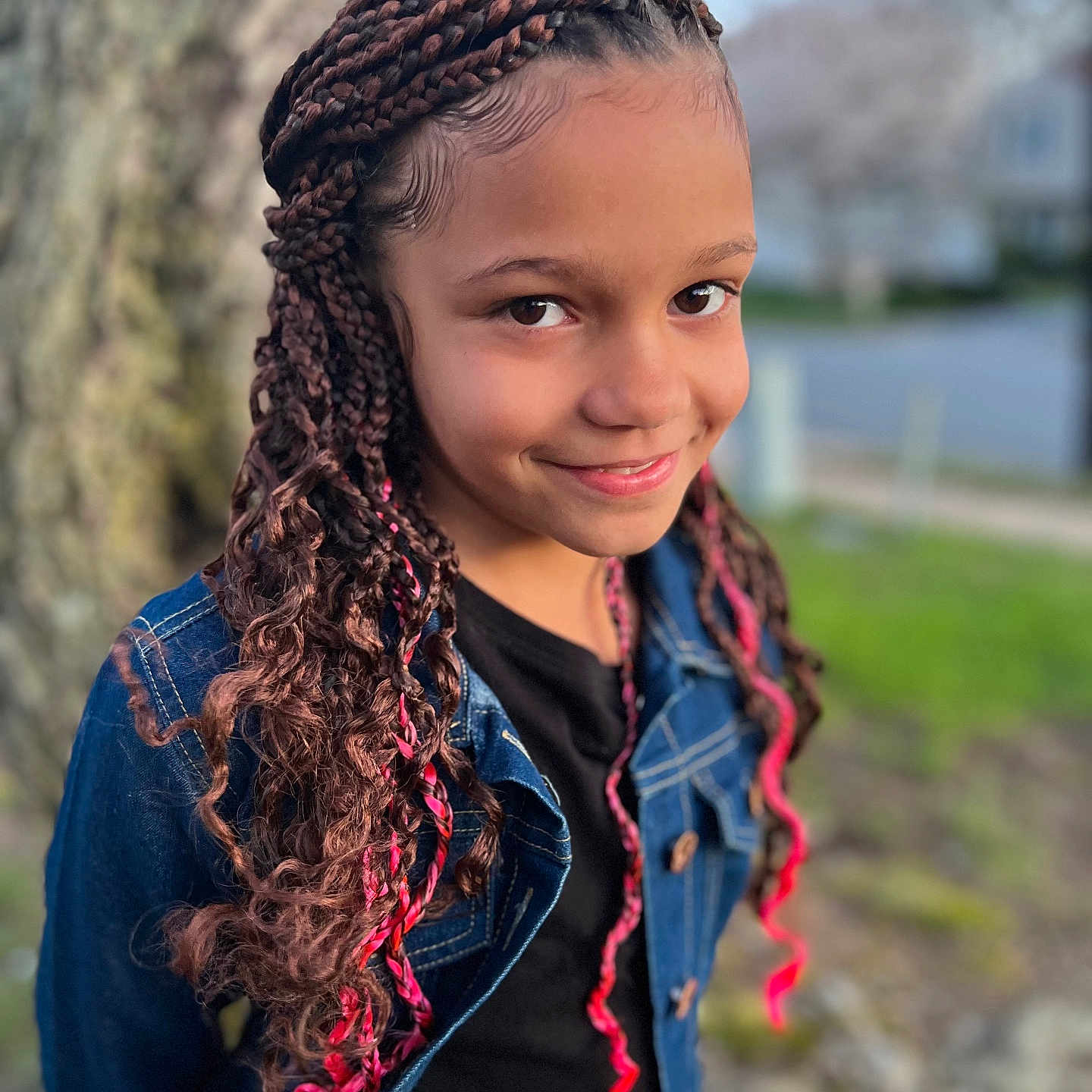 Amirah is registered to the contest to win money with this photo: braid, child, clothing, coat, cornrows, face, female, girl, hair, happy, head, jacket, person, scarf, smile