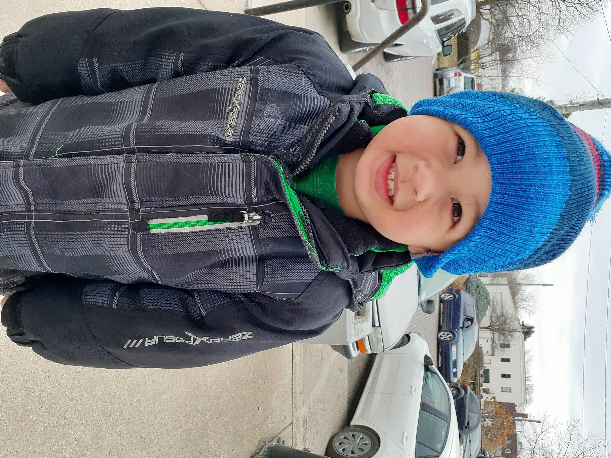 Nikolas is registered to the contest to win money with this photo: bag, baggage, beanie, bonnet, city_car, freezing, headgear, headwear, jacket, joy, knit_cap, leather, person, pocket, snow, windbreaker, winter, wool, zipper