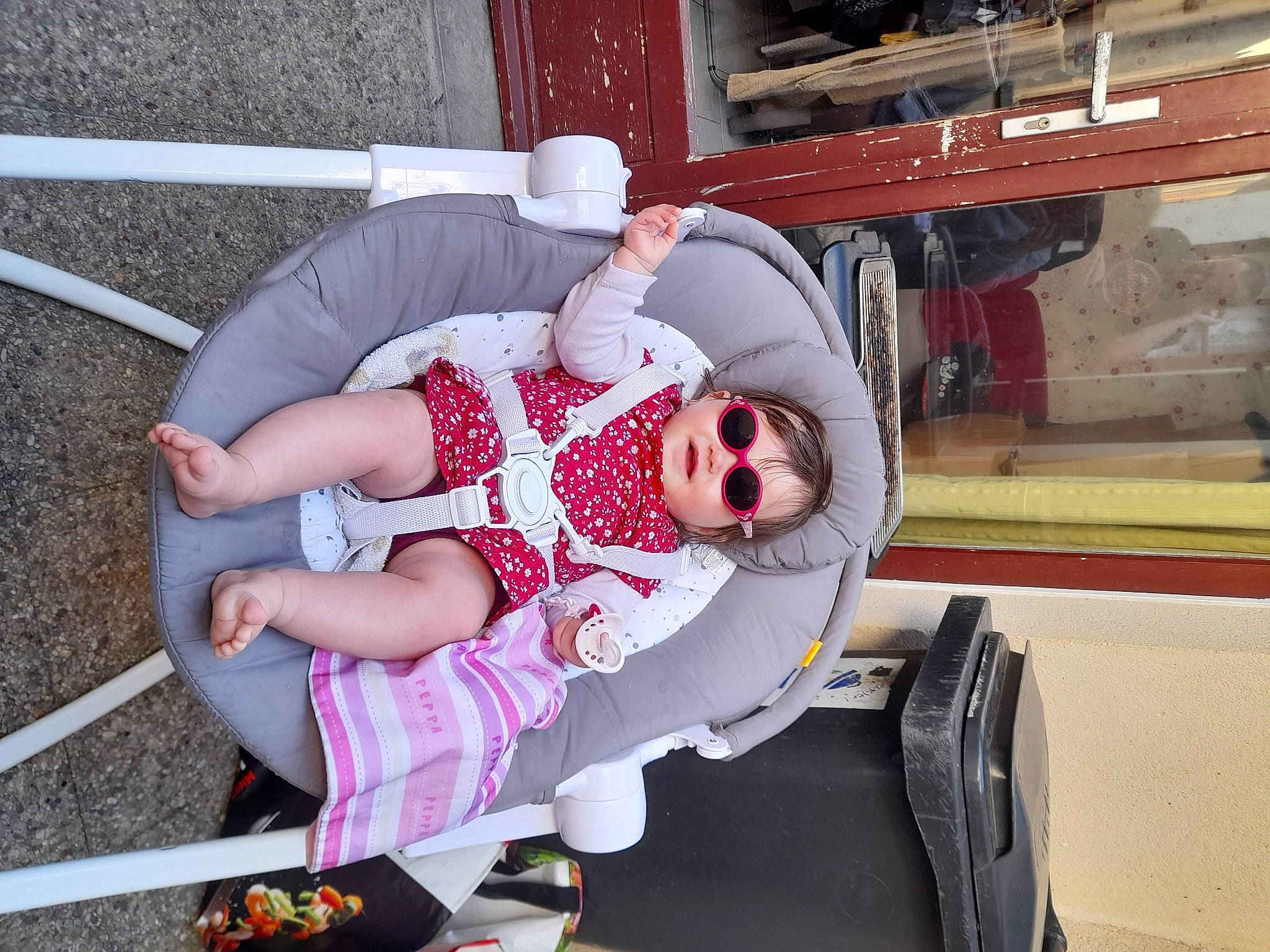 Sofia participe au concours pour gagner de l'argent avec cette photo : baby, baby_products, baby_toddler_clothing, carmine, child, comfort, fun, hat, lap, machine, magenta, pattern, person, sock, toddler