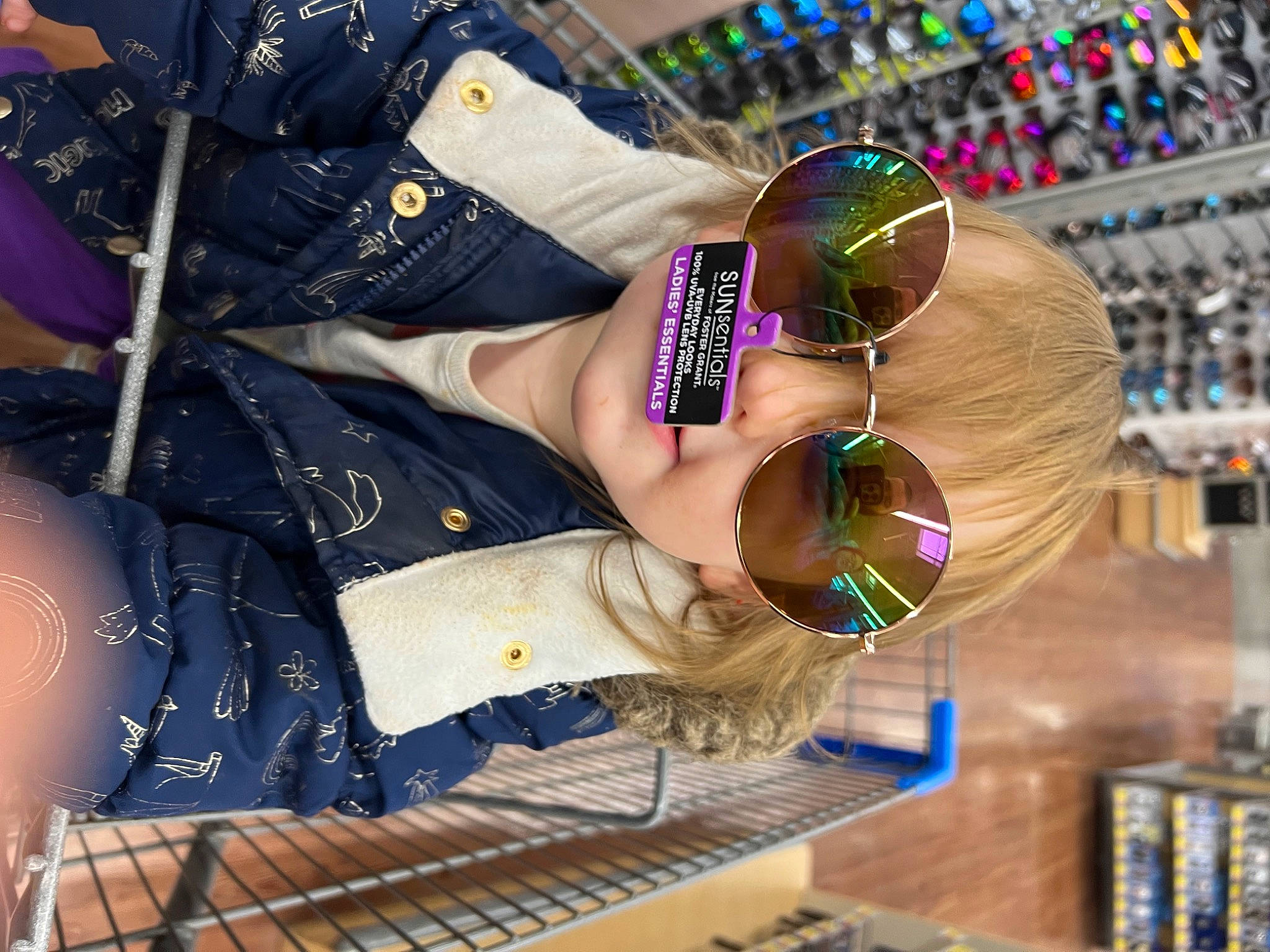 Heavenlee is registered to the contest to win money with this photo: beauty, body_jewelry, dress, earrings, eyelash, eyewear, fashion, fun, goggles, hat, headgear, jewellery, nail, pattern, person, purple, snapshot, street_fashion, sunglasses, violet