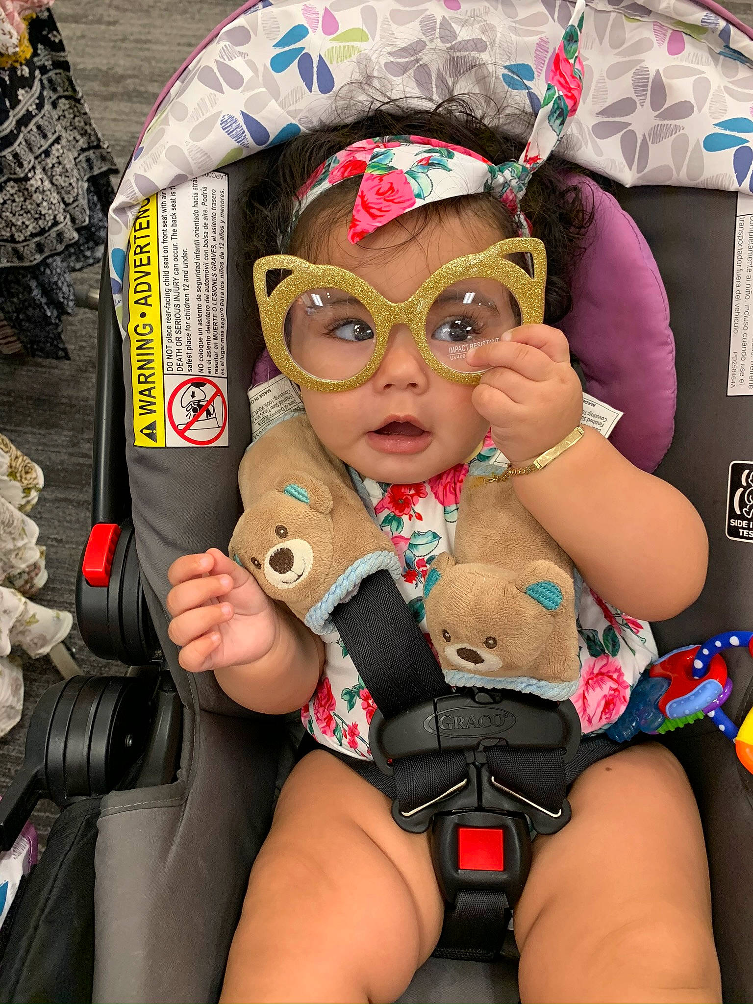 Kendra is registered to the contest to win money with this photo: car_seat, child, fun, person, product