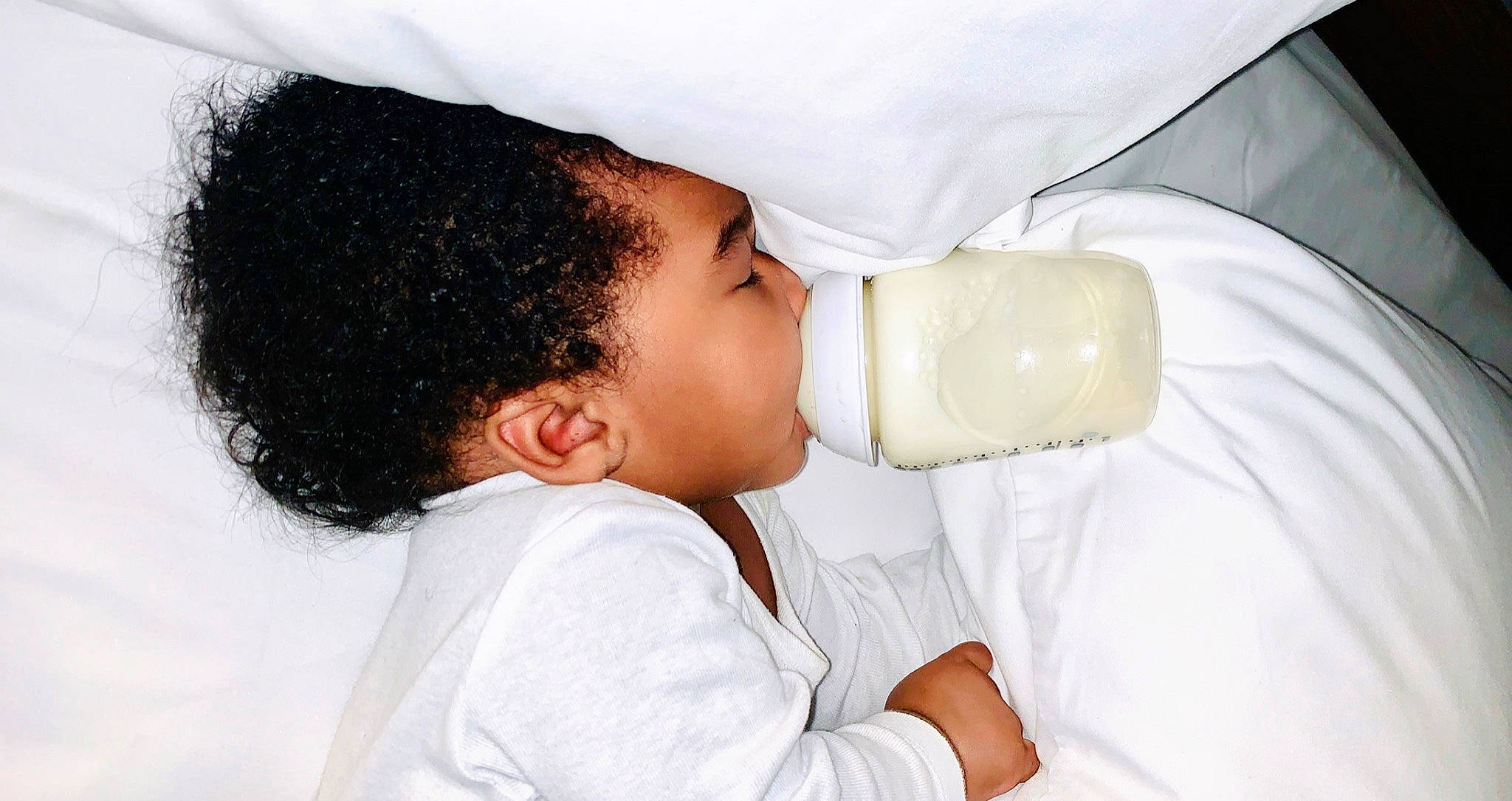 Kyro is registered to the contest to win money with this photo: baby, baby_sleeping, child, ear, neck, nose, person, product, skin, sleep, toddler