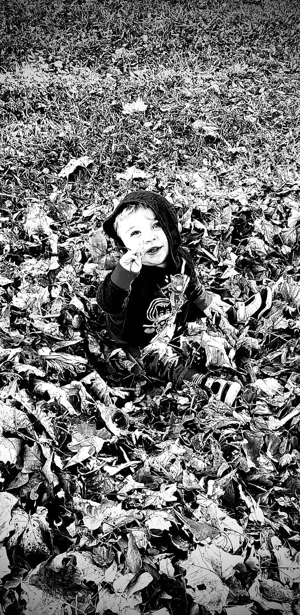 Jorden joined the competition — help win amazing prizes! art, black_and_white, branch, flash_photography, grass, happy, human, illustration, leaf, monochrome, monochrome_photography, natural_environment, organism, pattern, people_in_nature, person, smile, soil, tree, vertebrate