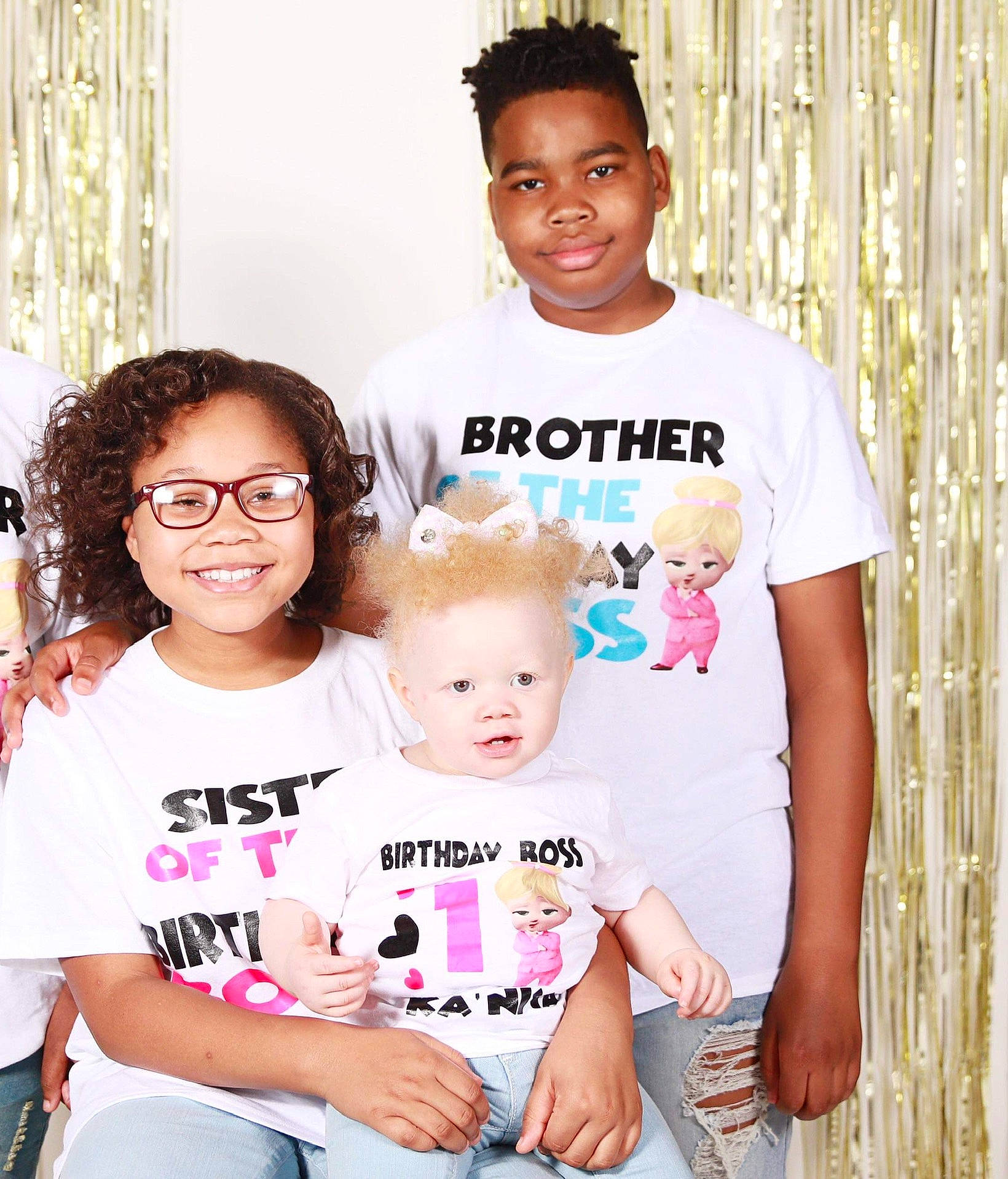 Na'Zyria joined the competition — help win amazing prizes! arm, eye, face, facial_expression, fashion, hair, hairstyle, happy, head, human, interaction, joy, organ, person, photograph, pink, product, skin, sleeve, smile