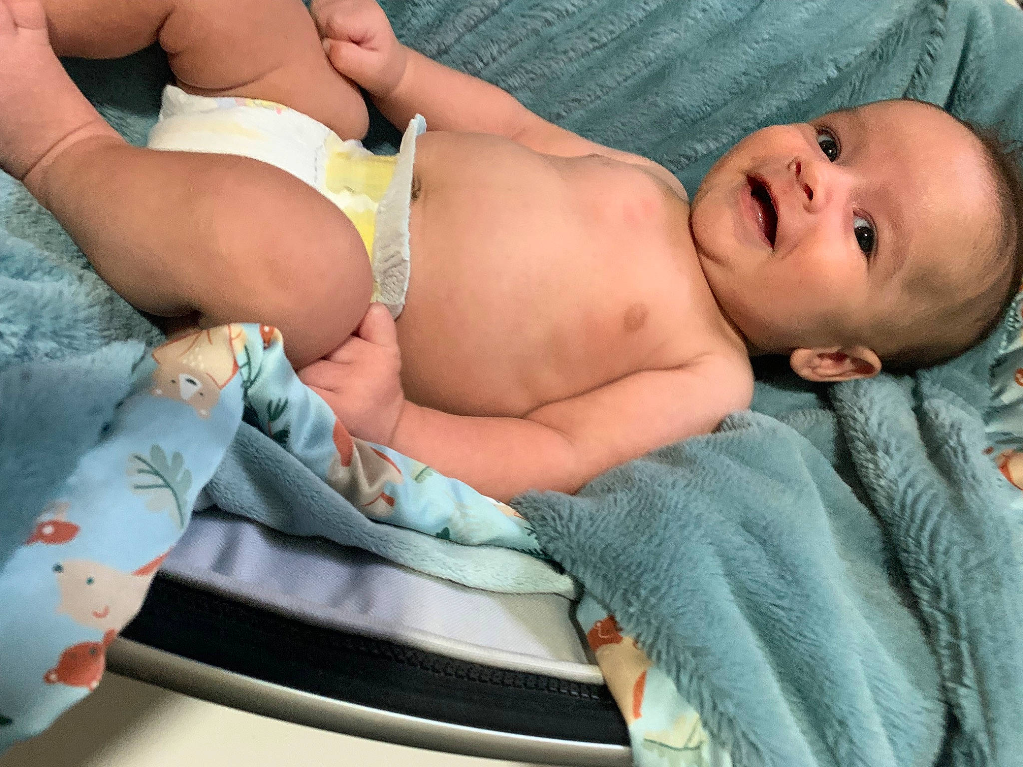 Kash is registered to the contest to win money with this photo: abdomen, baby, barechested, brassiere, chest, child, comfort, human_leg, lingerie, muscle, navel, pattern, person, smile, stomach, swimwear, thigh, toddler, trunk, undergarment