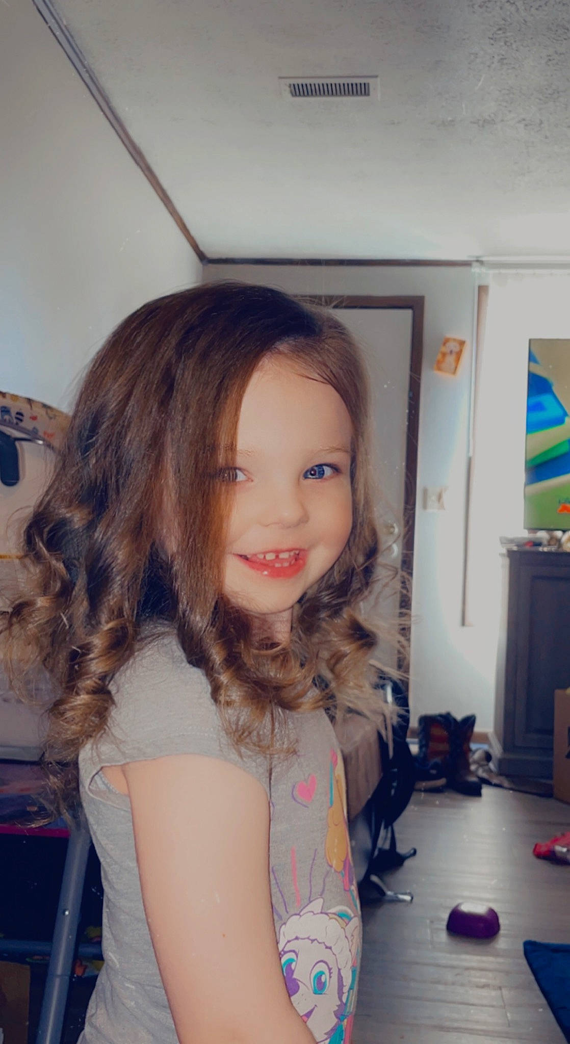 Payton is registered to the contest to win money with this photo: black_hair, eye, eyebrow, eyelash, fun, hair, happy, human_body, iris, jaw, joint, joy, long_hair, mammal, mouth, neck, nose, person, shoulder, skin