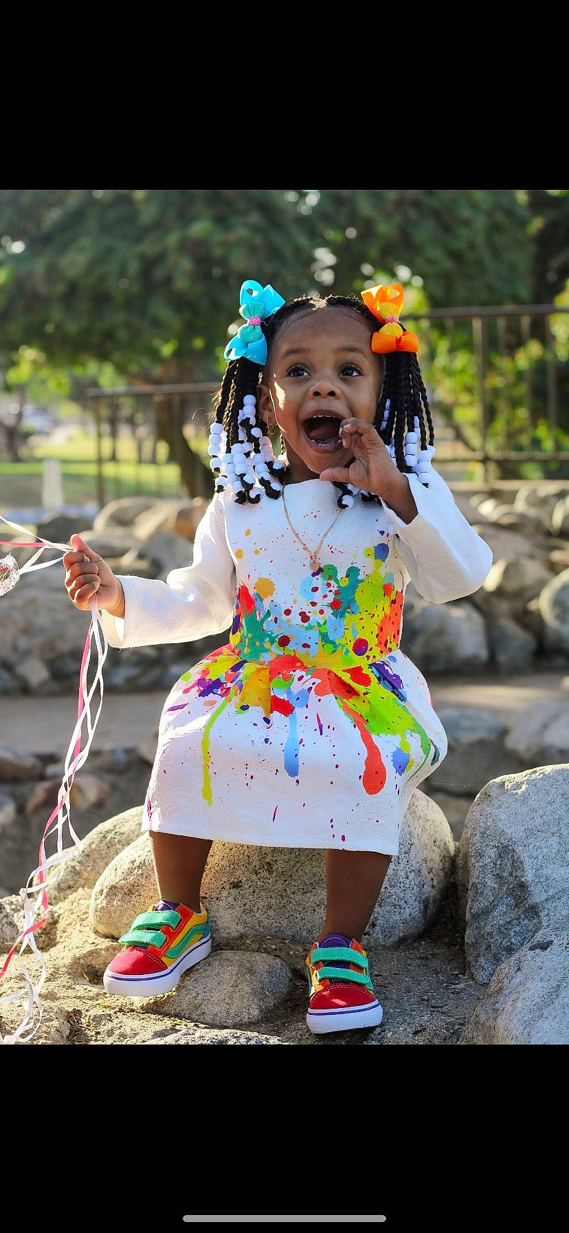 Ocean is registered to the contest to win money with this photo: adaptation, community, dress, fawn, fun, grass, hairstyle, hand, happy, leisure, mammal, nature, people_in_nature, person, plant, public_space, shoe, sneakers, street_fashion, summer