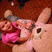 Helen is registered to the contest to win money with this photo: