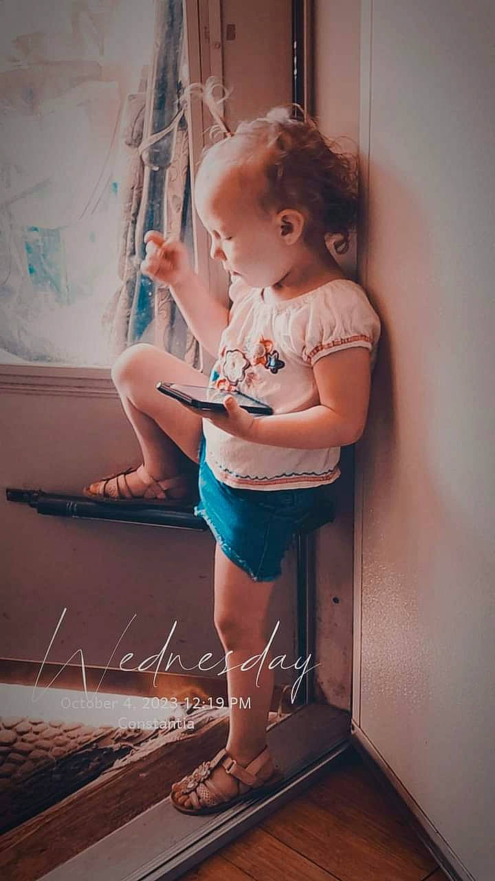 Hazel joined the competition — help win amazing prizes! elbow, electric_blue, fashion_design, flash_photography, flooring, happy, human_body, human_leg, joint, knee, leg, long_hair, person, pink, shorts, shoulder, thigh, toddler, trunk, waist