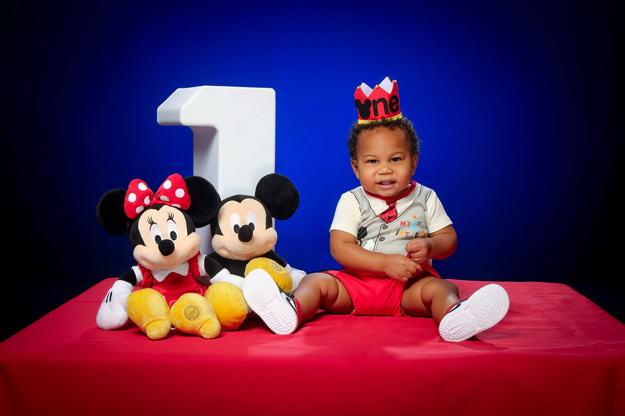 Kaidence is registered to the contest to win money with this photo: animation, baby, baby_toddler_clothing, carmine, comfort, event, facial_expression, fun, happy, holiday, leisure, person, pink, recreation, red, room, sitting, smile, stuffed_toy, toddler