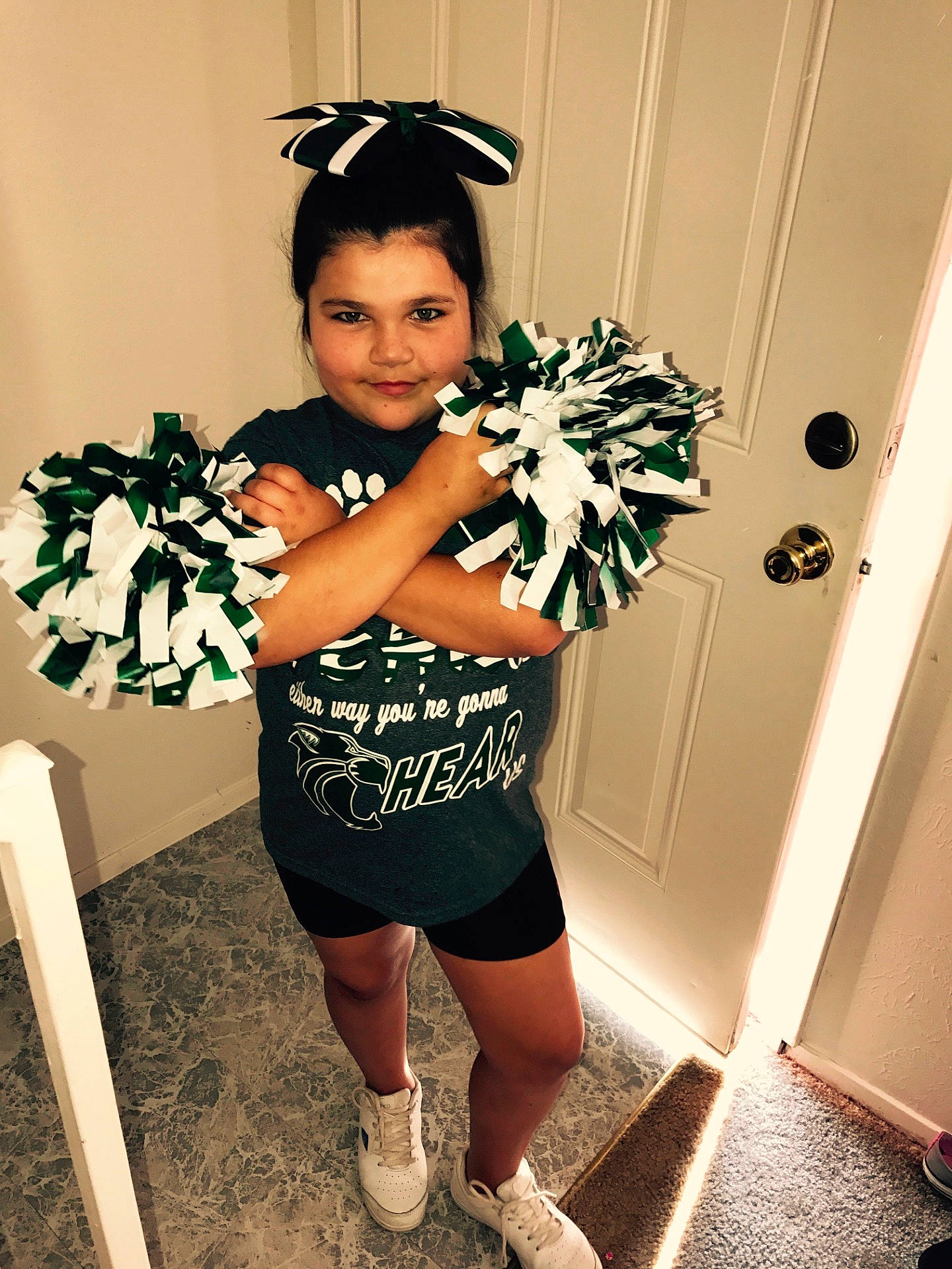 Aliyah is registered to the contest to win money with this photo: abdomen, fashion, fashion_accessory, footwear, fun, girl, headgear, human_body, joint, leg, muscle, person, shoe, shoulder, thigh, trunk