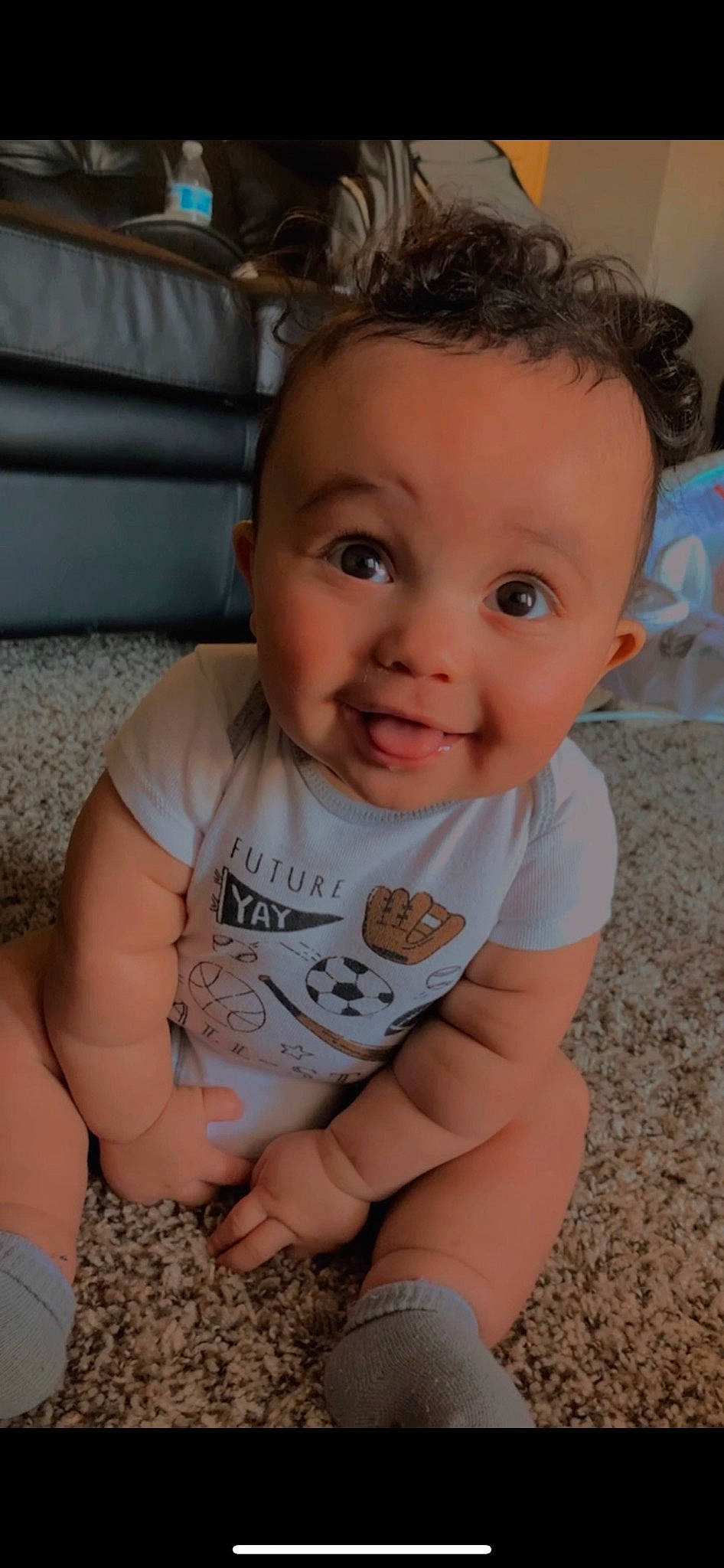 Kasyn is registered to the contest to win money with this photo: arm, baby_toddler_clothing, cheek, cool, eye, eyebrow, forehead, fun, hairstyle, happy, iris, lip, mouth, neck, nose, person, shoulder, skin, sleeve, smile