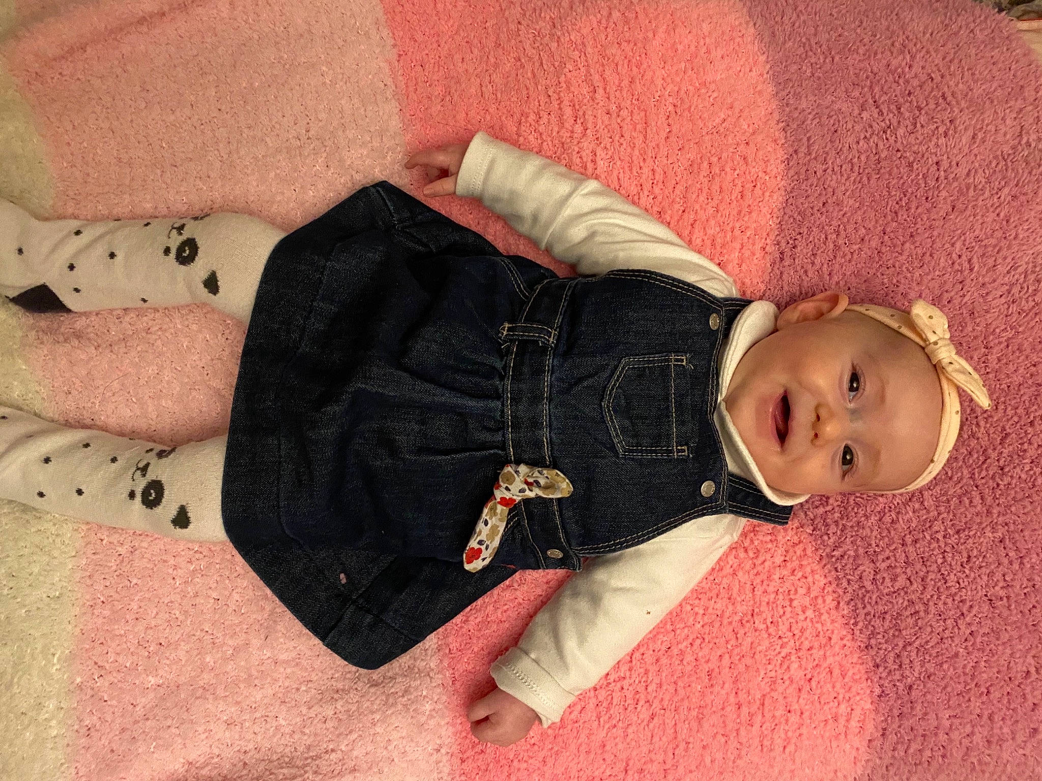 Liona a rejoint le concours — aidez-le/la à gagner de superbes lots ! baby, baby_products, baby_toddler_clothing, child, comfort, person, textile, toddler