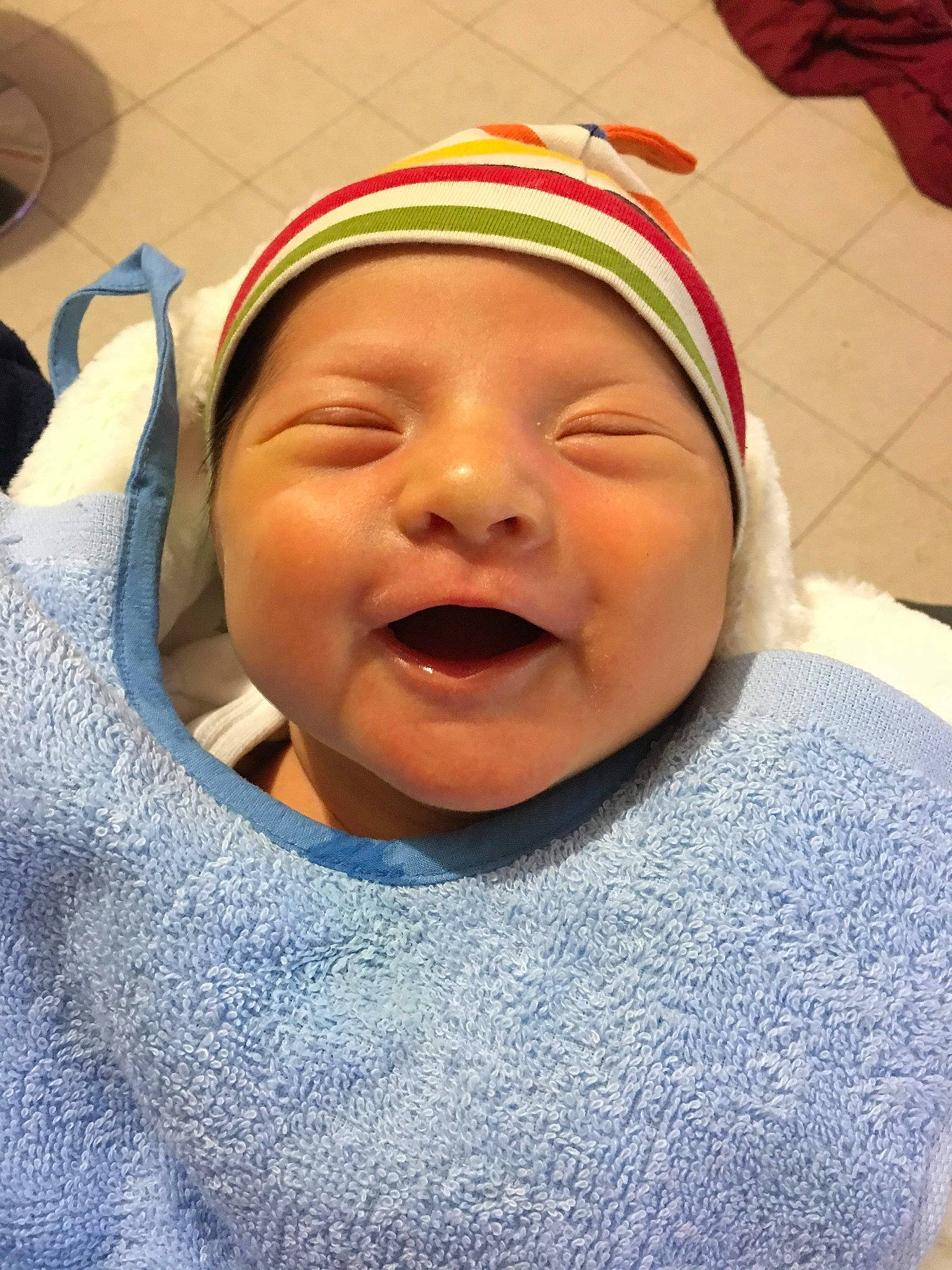Jack participe au concours pour gagner de l'argent avec cette photo : baby, cheek, child, chin, face, facial_expression, fun, happy, head, headwear, laugh, mouth, nose, person, skin, smile, toddler, tooth