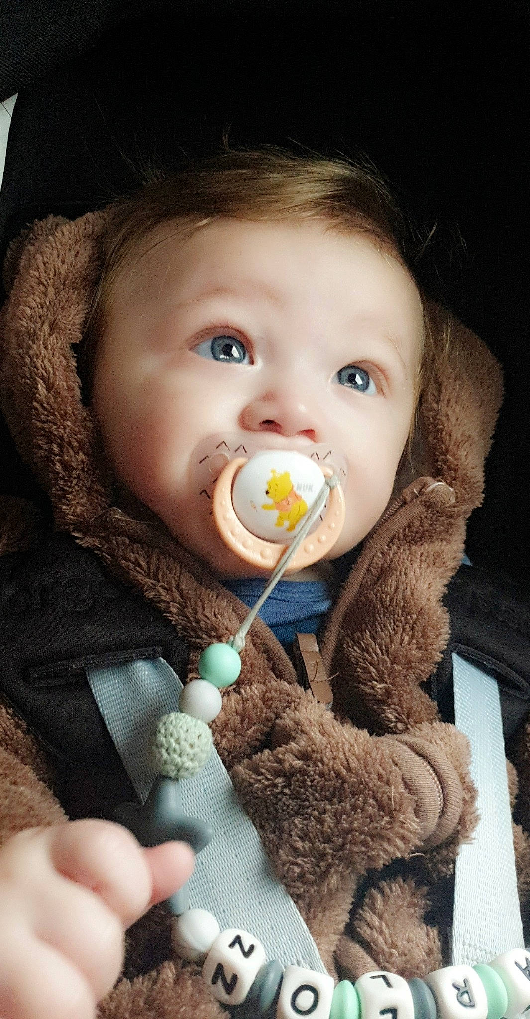 Marlon participe au concours pour gagner de l'argent avec cette photo : baby, baby_toys, child, nose, person, toddler, toy