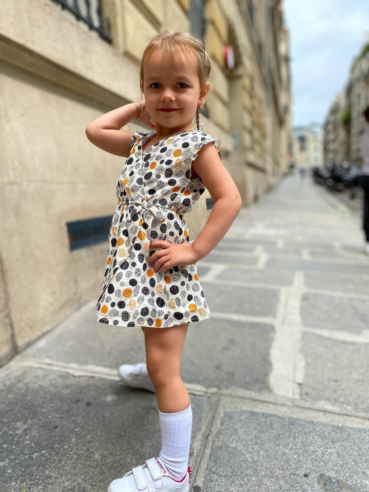 Lavinia a rejoint le concours — aidez-le/la à gagner de superbes lots ! beauty, child, child_model, clothing, design, dress, fashion, fashion_accessory, footwear, joy, pattern, person, photograph, photography, plant, shoe, sleeve, snapshot, street_fashion, toddler