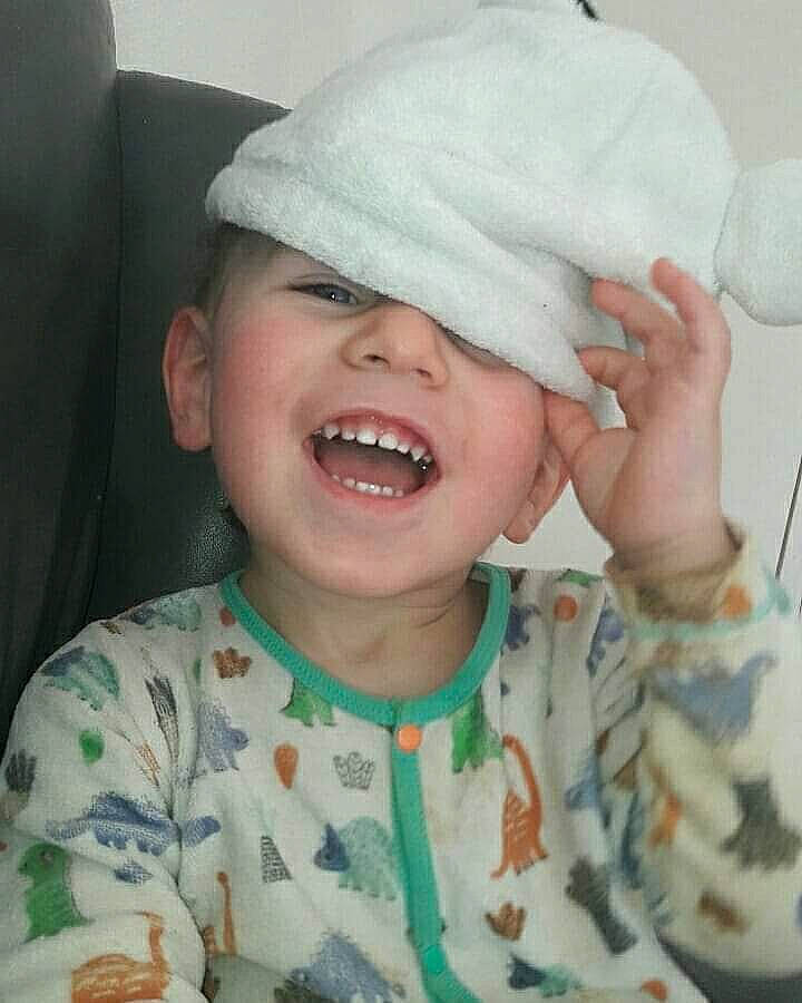 Rayan participe au concours pour gagner de l'argent avec cette photo : baby, cap, child, cool, ear, face, facial_expression, forehead, fun, gesture, happy, hat, head, headgear, headwear, laugh, mouth, organ, person, smile