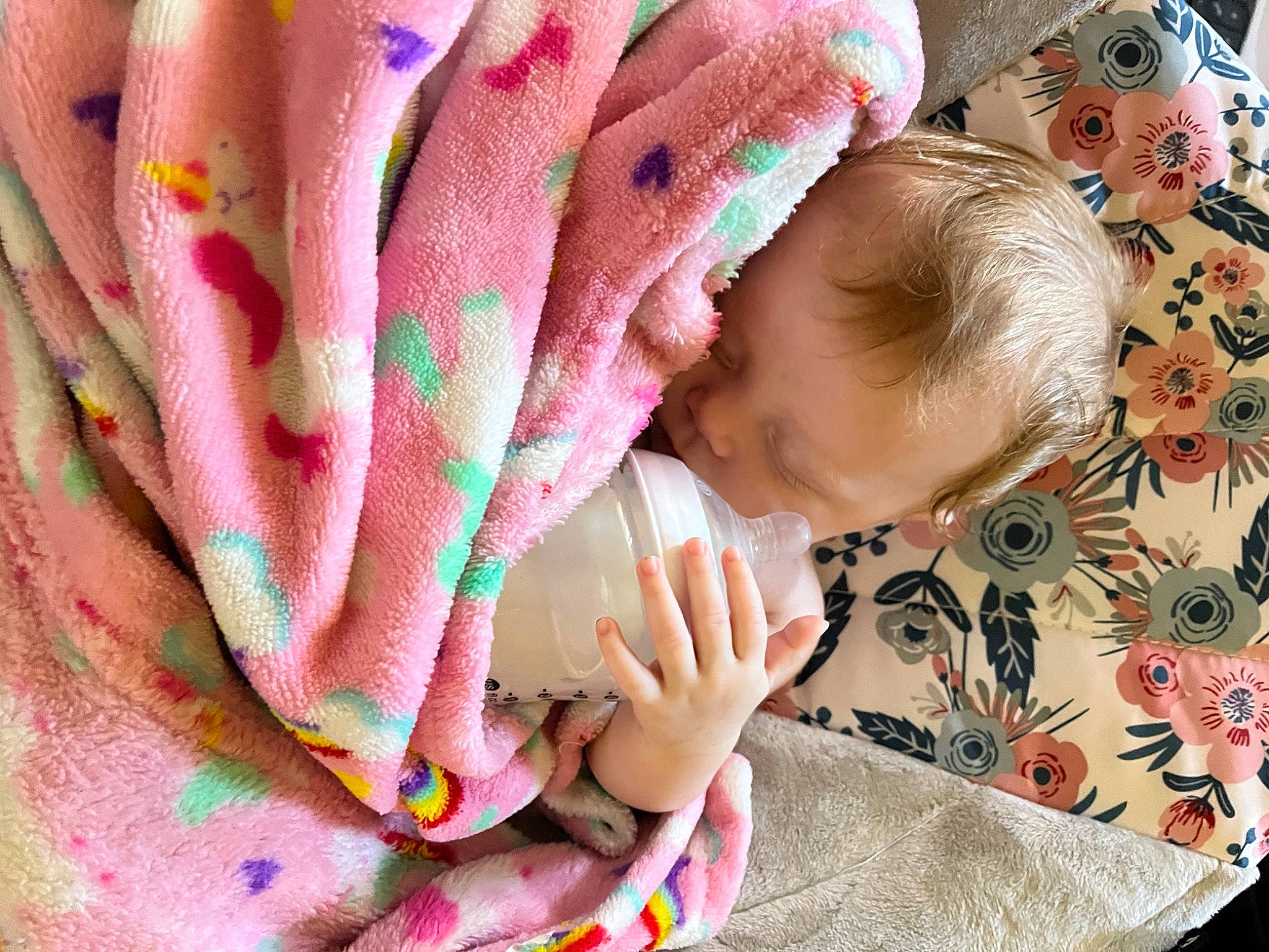 Wrenlee is registered to the contest to win money with this photo: baby, baby_toddler_clothing, cheek, child, comfort, finger, linens, magenta, nail, pattern, peach, person, pink, skin, textile, thread, thumb, toddler, wool, woolen