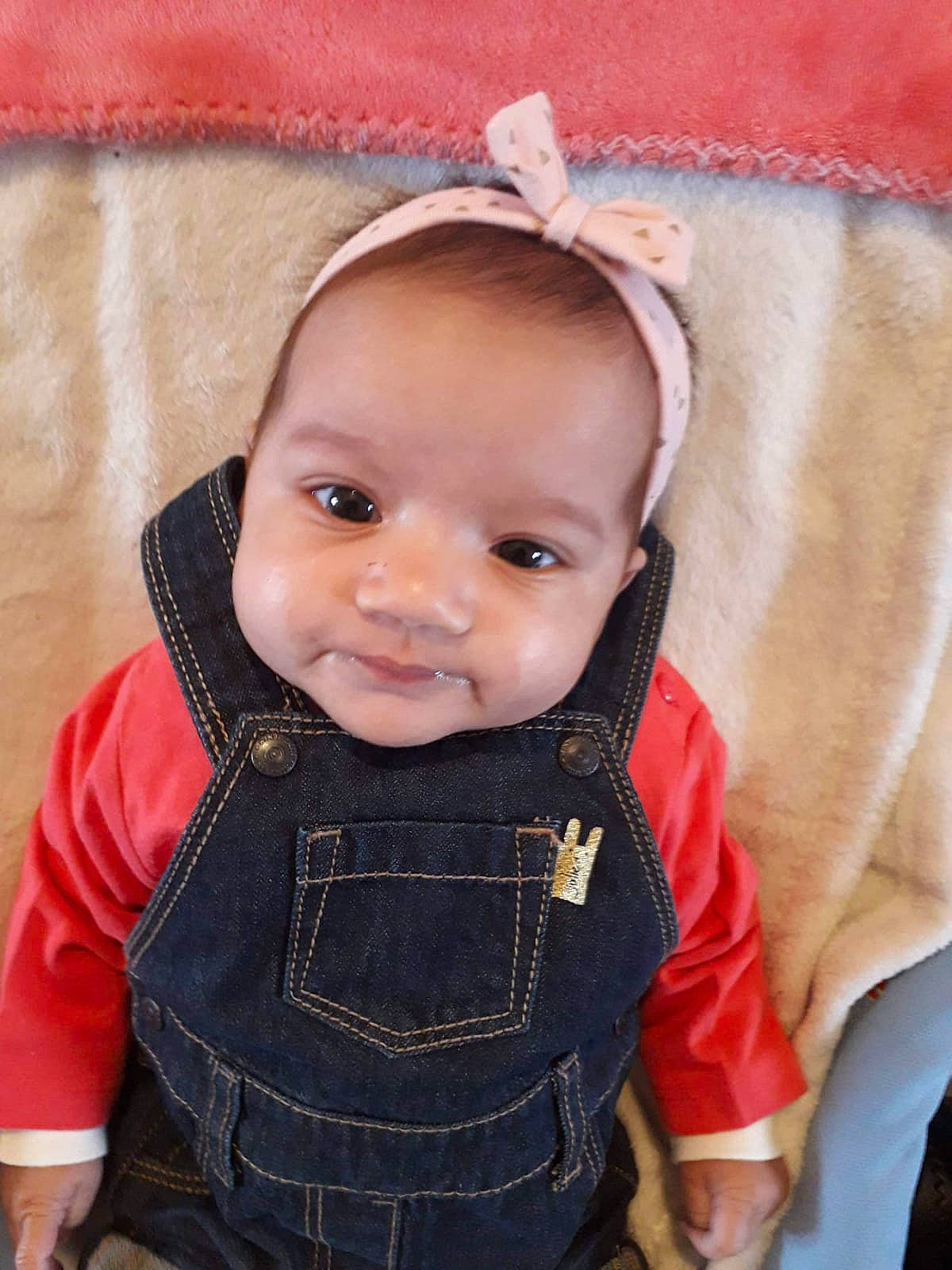 Cecilia a rejoint le concours — aidez-le/la à gagner de superbes lots ! baby, baby_products, cheek, child, denim, ear, head, jeans, person, product, skin, textile, toddler, trunk