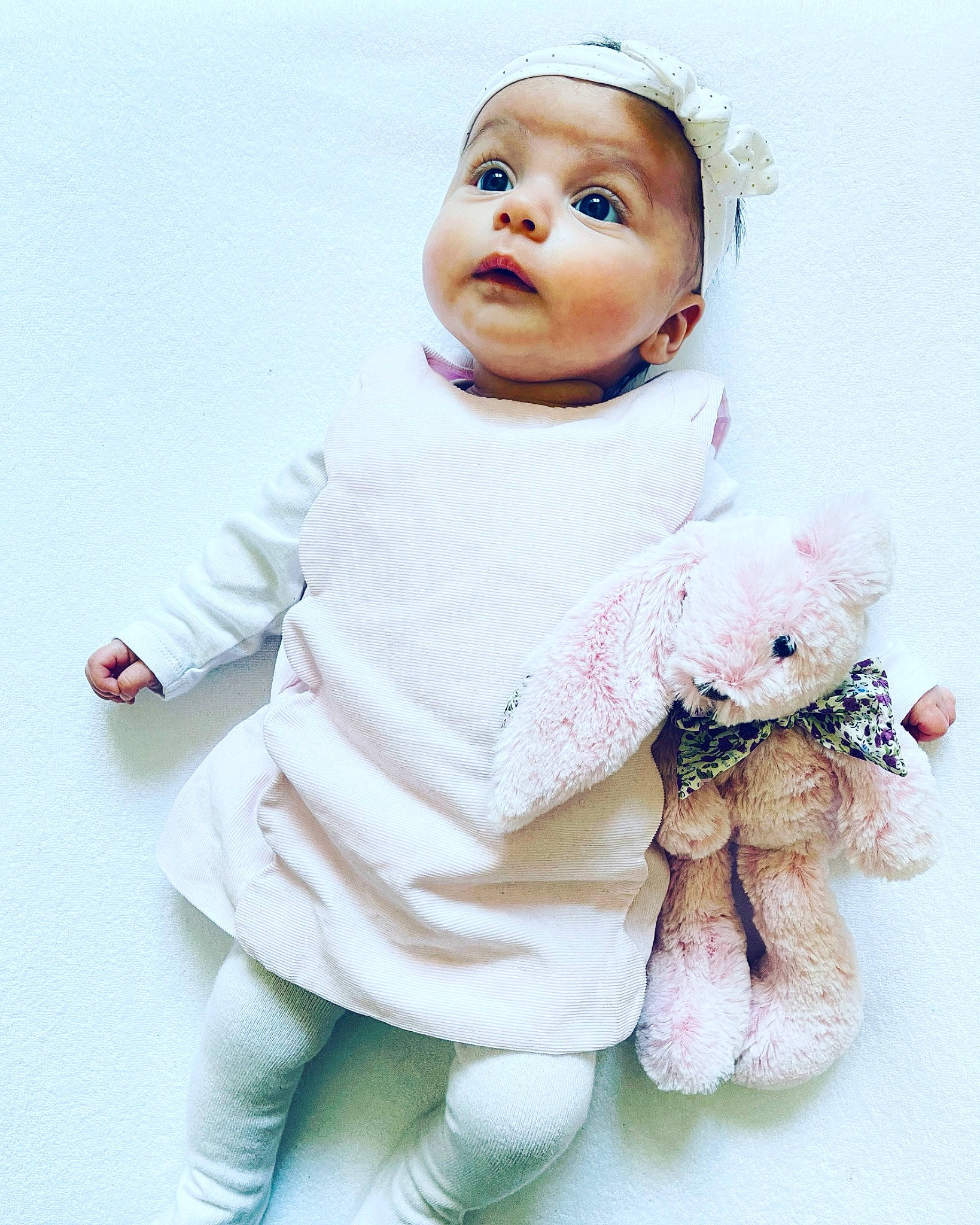 Juliette participe au concours pour gagner de l'argent avec cette photo : baby, baby_products, baby_toddler_clothing, baby_toys, cheek, doll, person, pink, plush, stuffed_toy, teddy_bear, textile, toy, wool