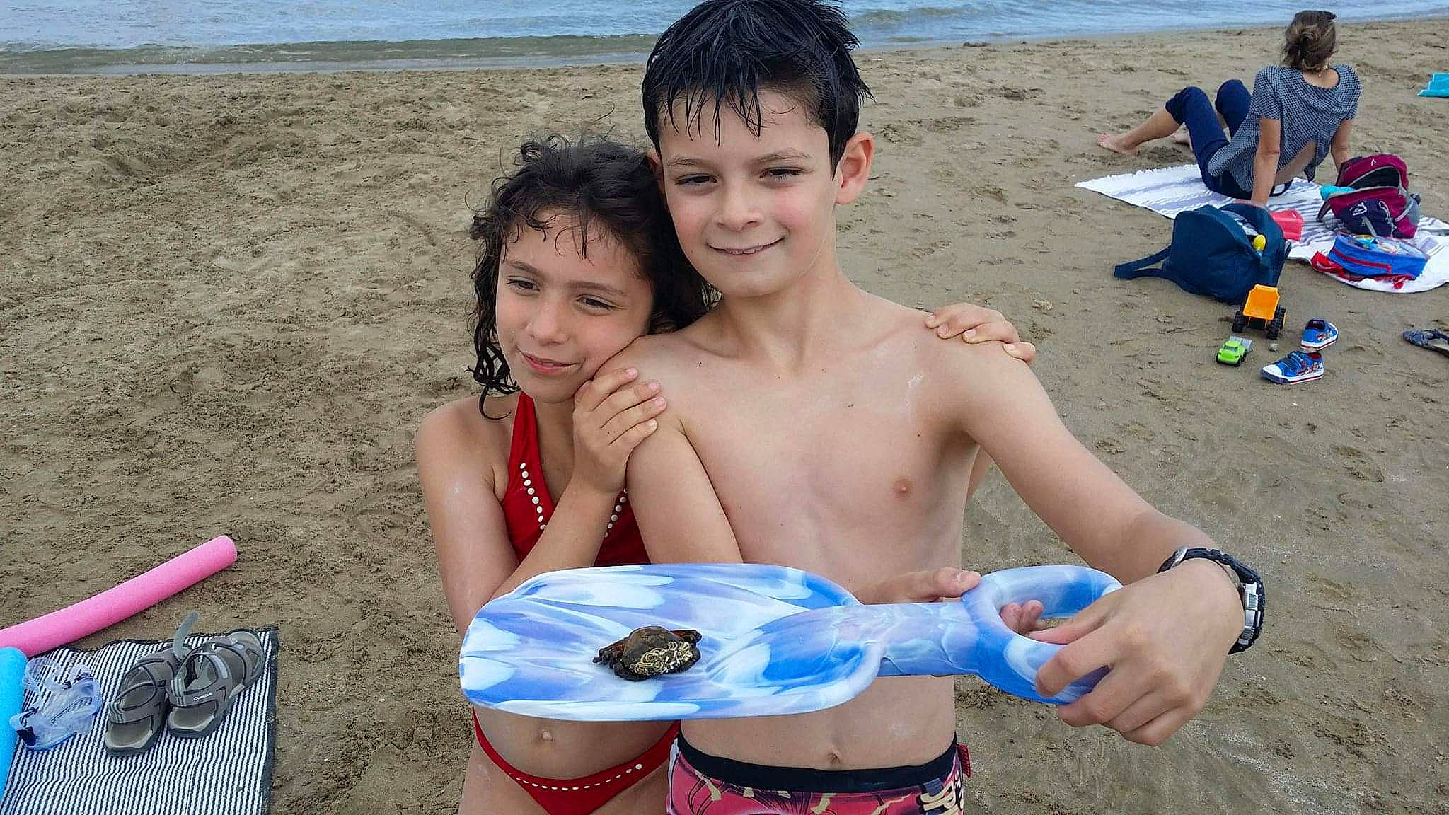 Nina a rejoint le concours — aidez-le/la à gagner de superbes lots ! abdomen, barechested, beach, chest, fun, joy, muscle, navel, person, spring_break, summer, swimwear, trunk, vacation