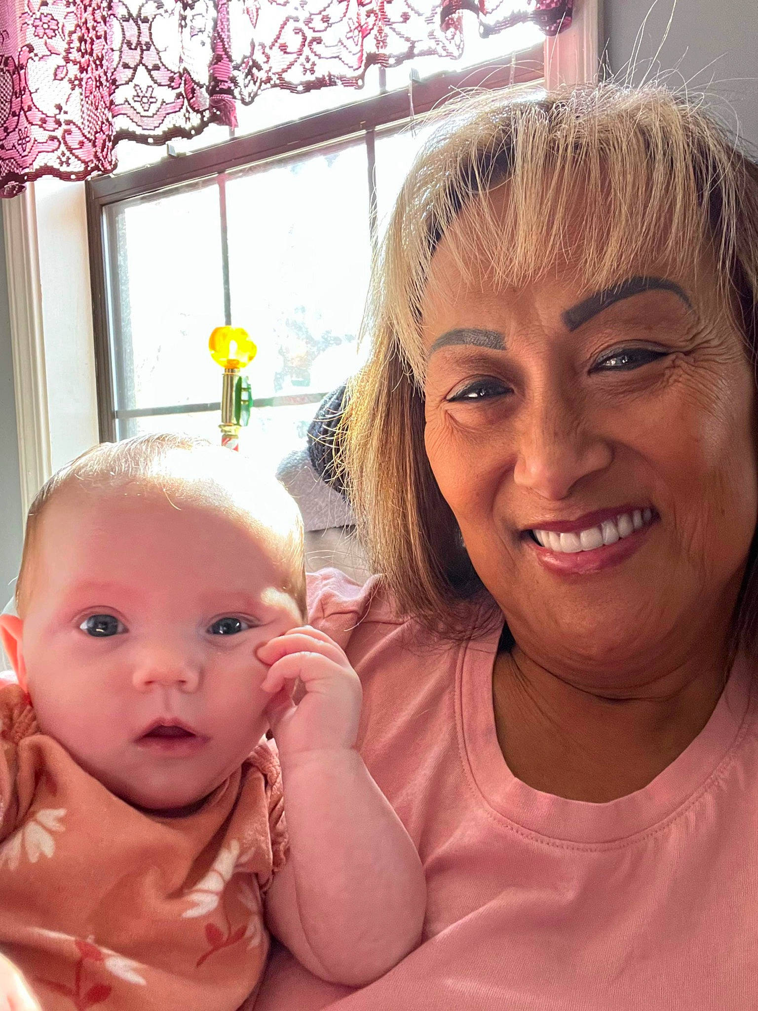 Winter is registered to the contest to win money with this photo: cheek, chin, ear, eye, eyebrow, eyelash, face, facial_expression, forehead, gesture, hairstyle, happy, iris, joy, lip, mouth, neck, nose, organ, person