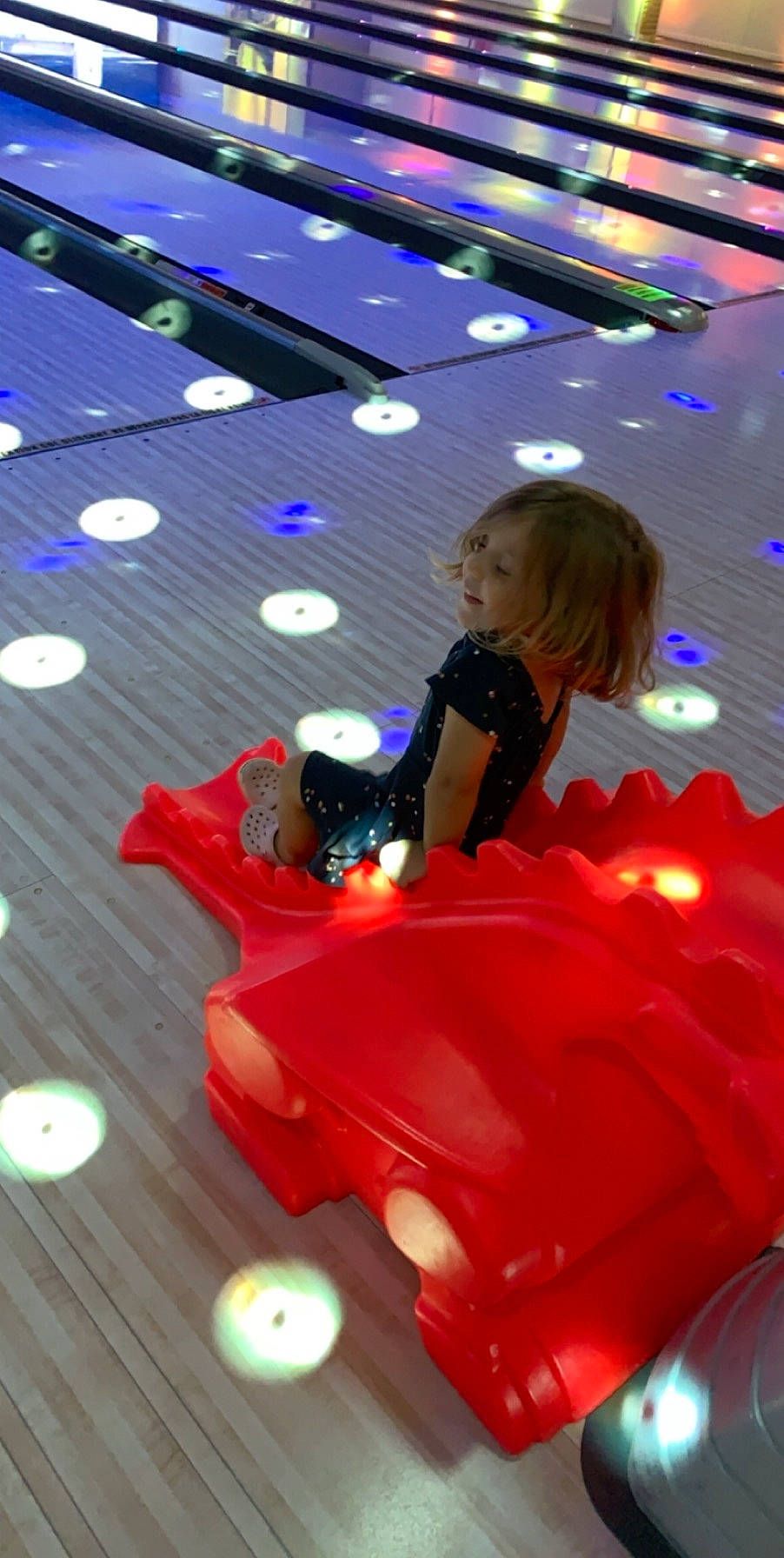 Luna a rejoint le concours — aidez-le/la à gagner de superbes lots ! fun, games, light, person, play