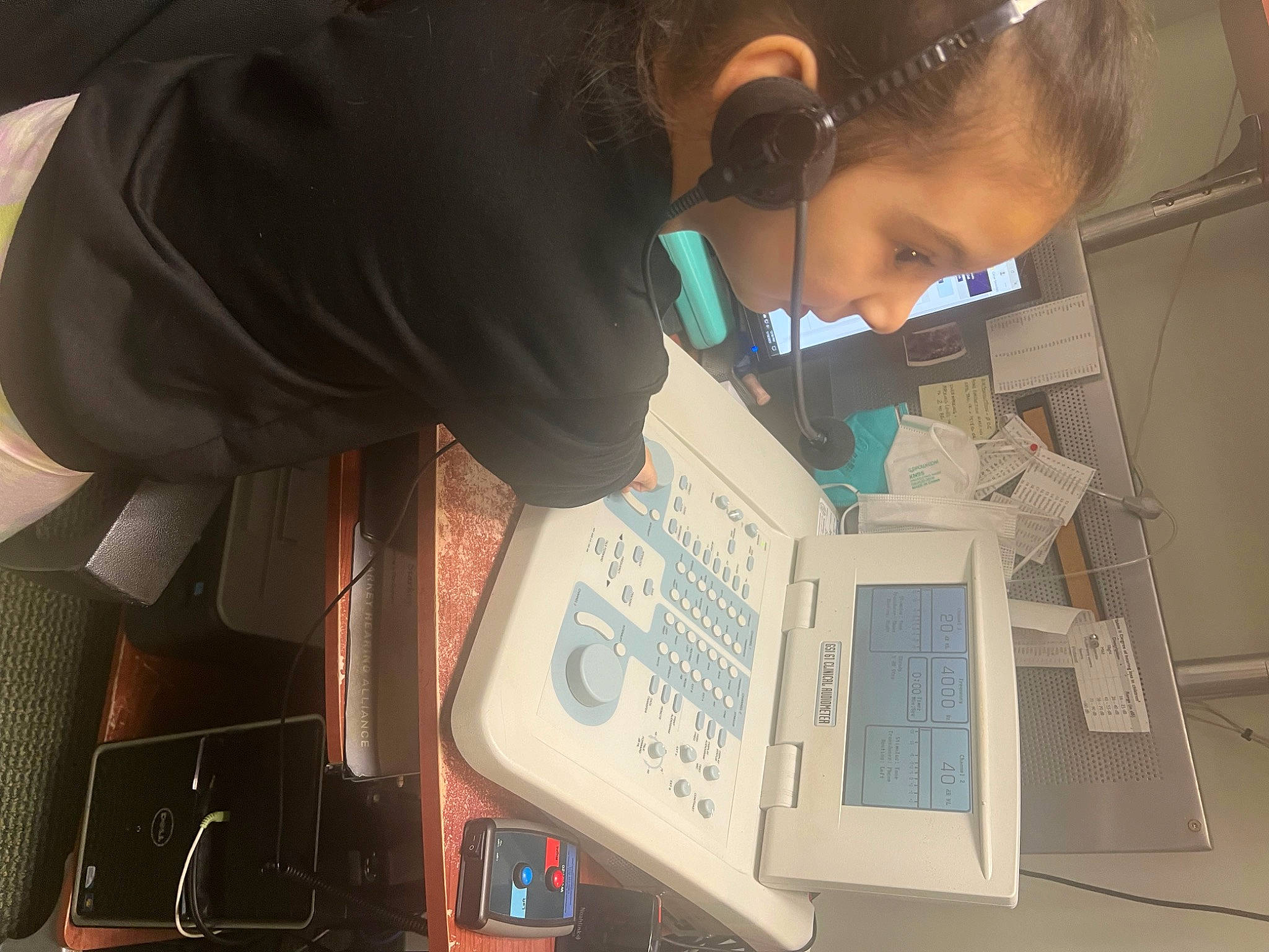 Emmy is registered to the contest to win money with this photo: audio_equipment, computer, computer_hardware, desk, display_device, electronic_instrument, engineering, eyewear, font, fun, gadget, input_device, laptop, machine, office_equipment, person, personal_computer, room, space, sunglasses