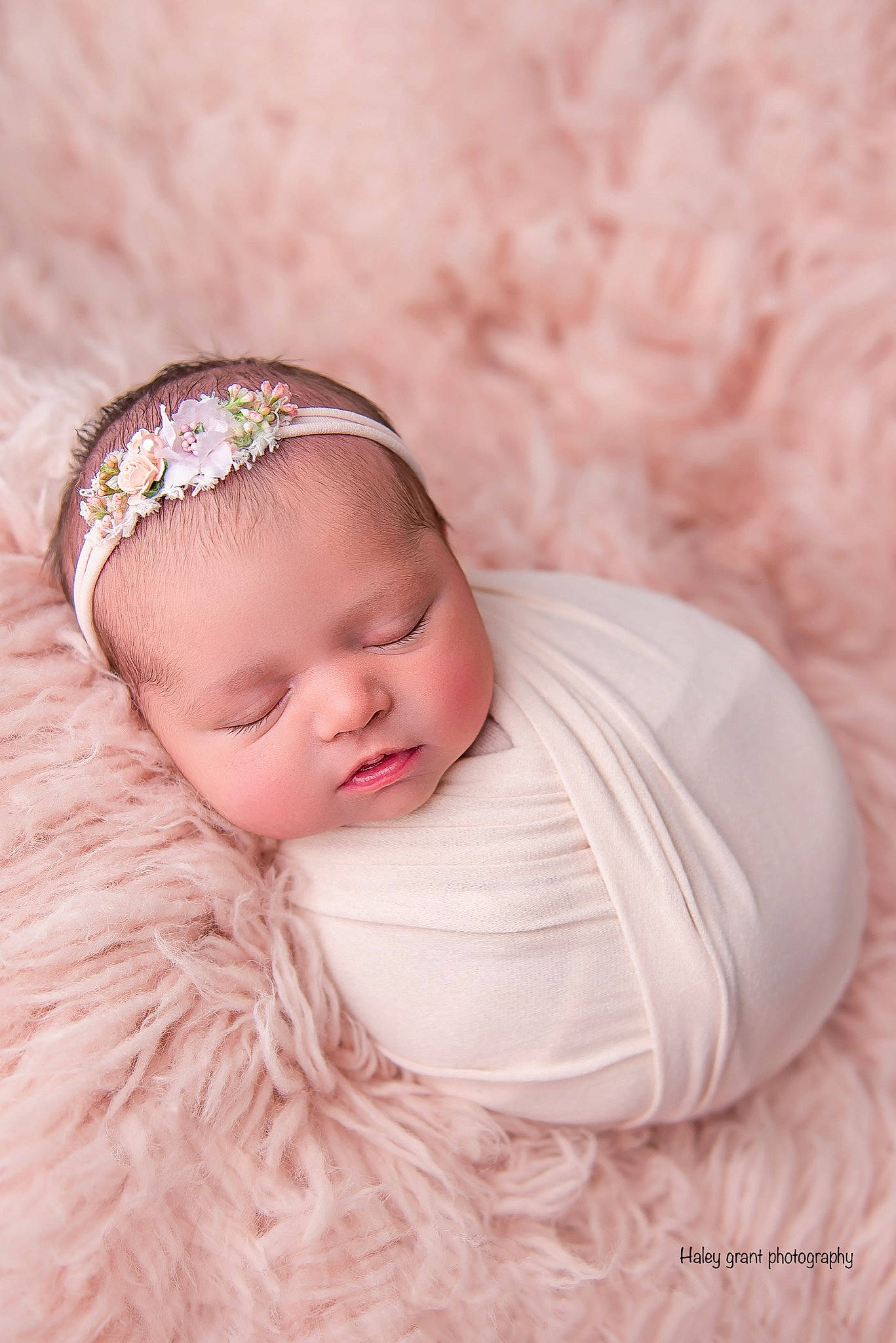 Arielle is registered to the contest to win money with this photo: baby, baby_sleeping, baby_toddler_clothing, cheek, comfort, embellishment, eye, eyelash, face, flash_photography, happy, head, headband, headpiece, iris, jewellery, lip, person, pink, skin