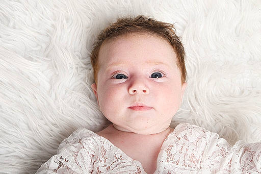 Elyia participe au concours pour gagner de l'argent avec cette photo : baby, baby_toddler_clothing, cheek, child, close_up, comfort, ear, eyebrow, eyelash, flash_photography, hair, happy, linens, lip, nose, person, skin, sleeve, smile, textile
