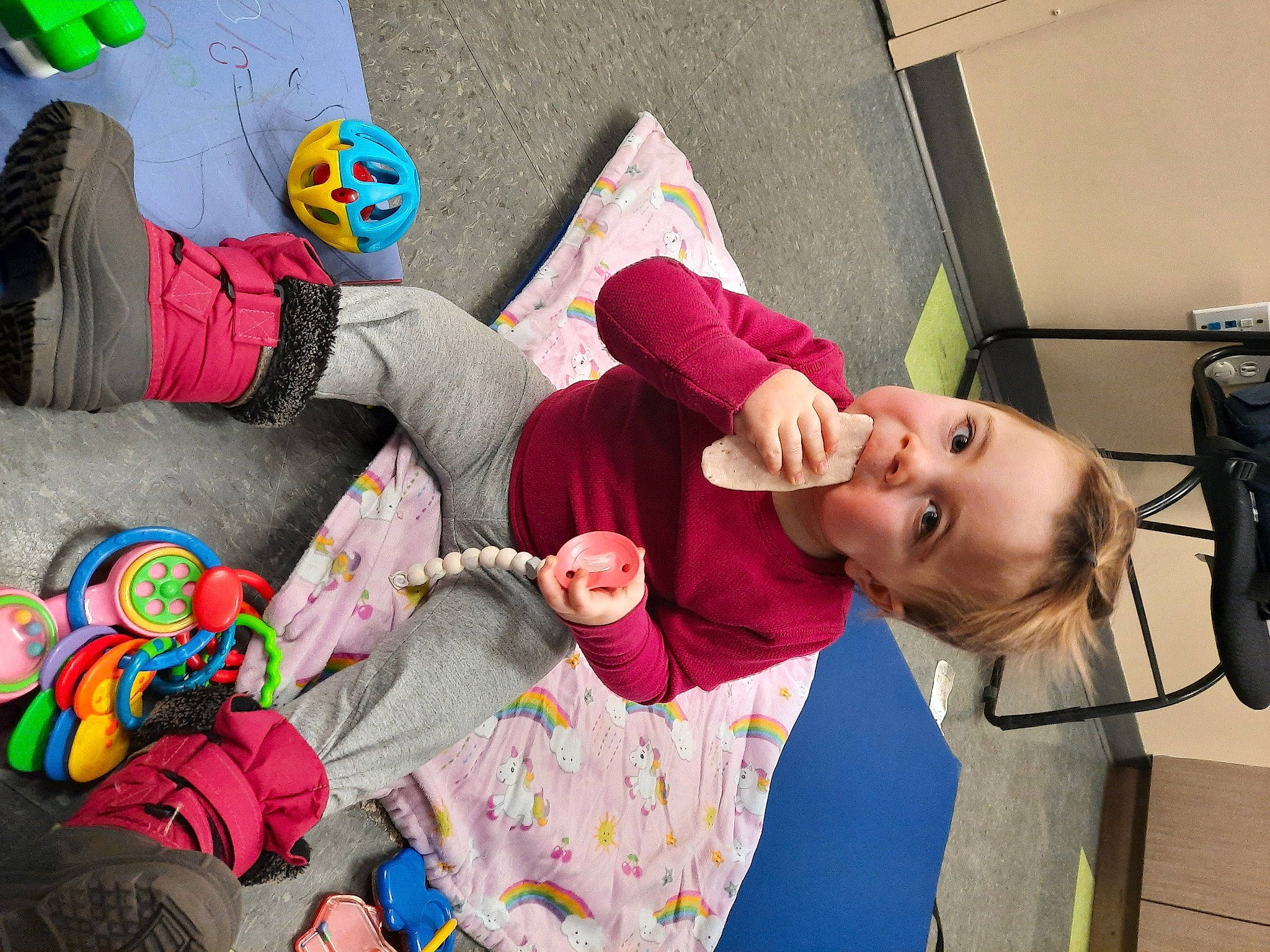 Kaéla a rejoint le concours — aidez-le/la à gagner de superbes lots ! baby, baby_toddler_clothing, baby_toys, person, plush, stuffed_toy, toddler, toy