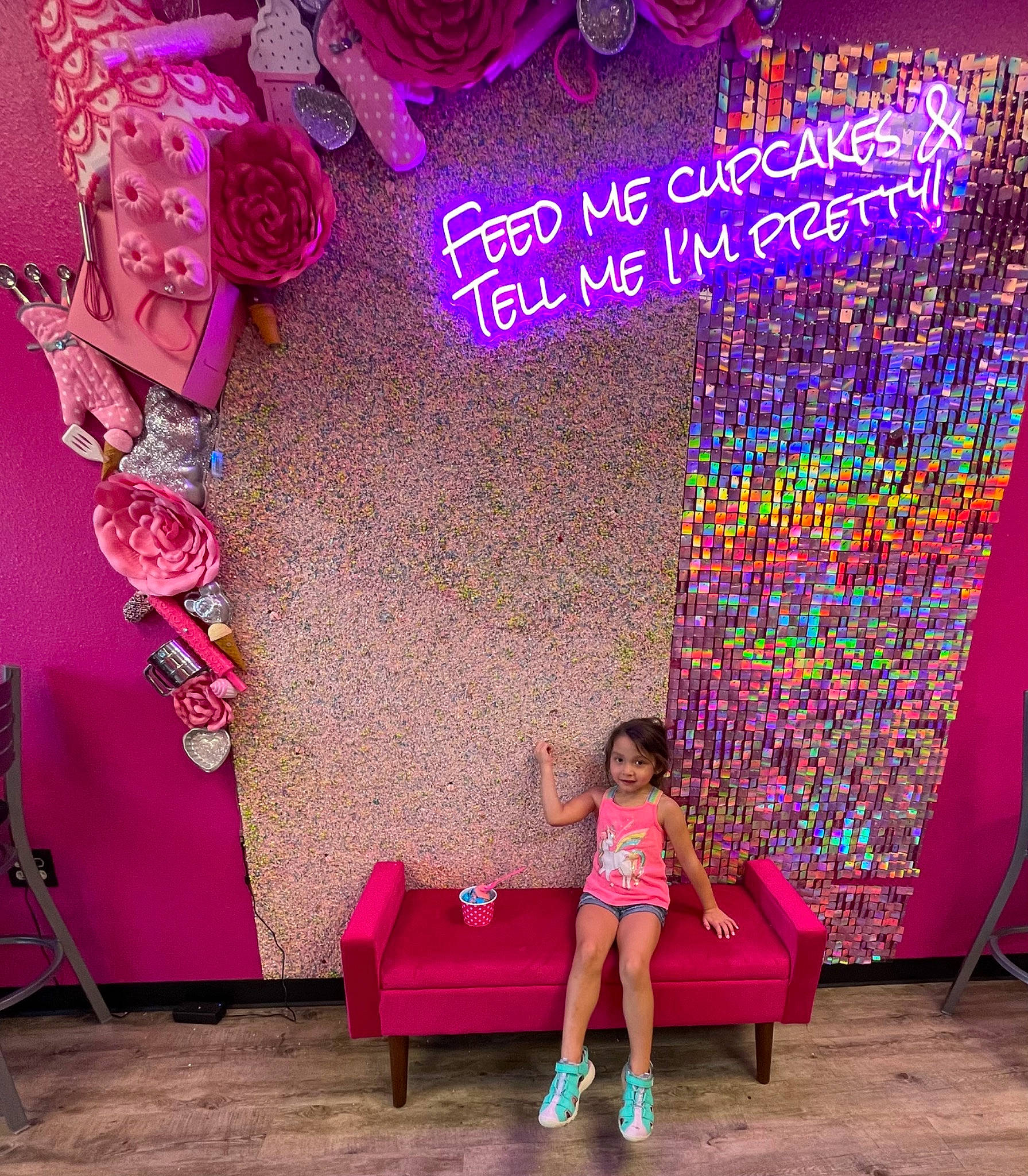 Violett is registered to the contest to win money with this photo: beauty, decoration, design, entertainment, event, fashion, flooring, font, interior_design, joy, leisure, magenta, pattern, person, pink, purple, room, snapshot, textile, violet