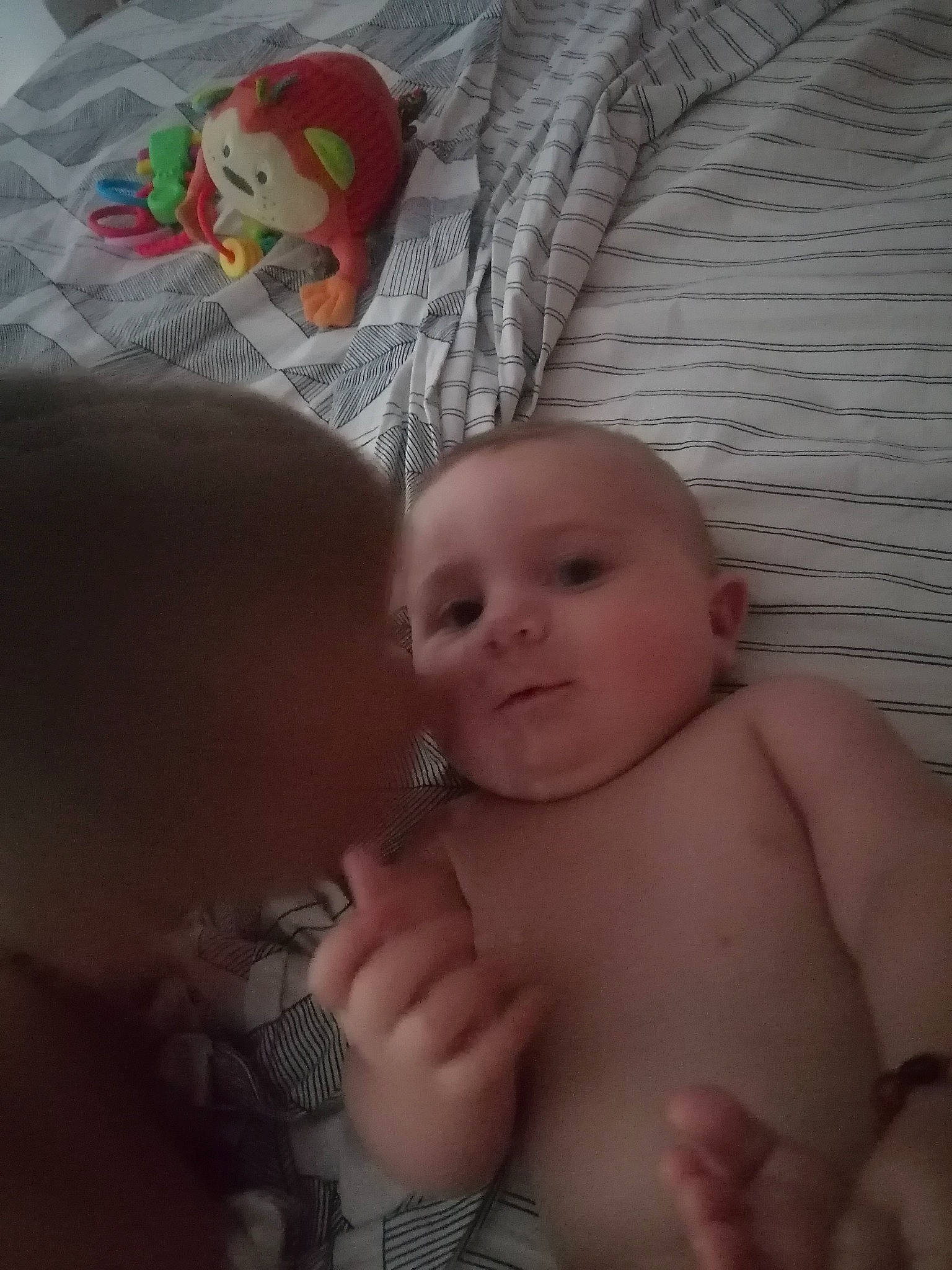 Sacha participe au concours pour gagner de l'argent avec cette photo : abdomen, baby, barechested, cheek, chest, child, comfort, eye, eyebrow, fun, happy, iris, mouth, nose, person, skin, stomach, thumb, toddler, toy