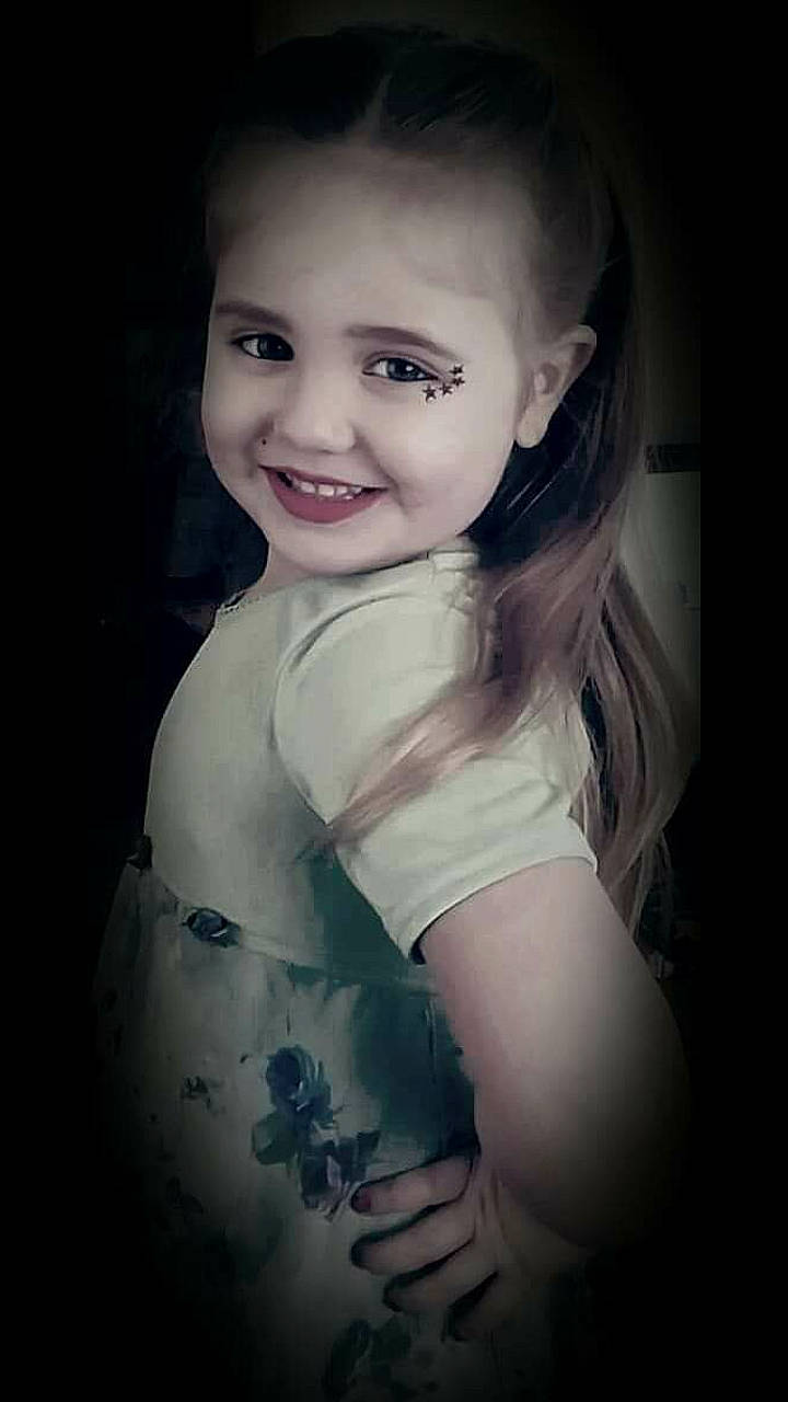 Vada is registered to the contest to win money with this photo: arm, beauty, black_and_white, cheek, child, chin, eye, eyebrow, face, facial_expression, hair, iris, joy, lip, nose, person, photograph, photography, portrait, skin