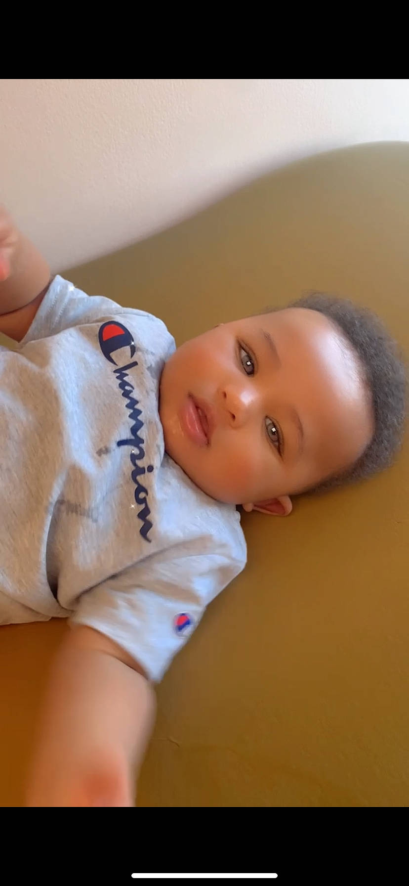 Nori is registered to the contest to win money with this photo: abdomen, baby, baby_toddler_clothing, cheek, chest, child, comfort, elbow, eyebrow, eyelash, happy, hat, mouth, neck, nose, person, skin, sleeve, thigh, toddler